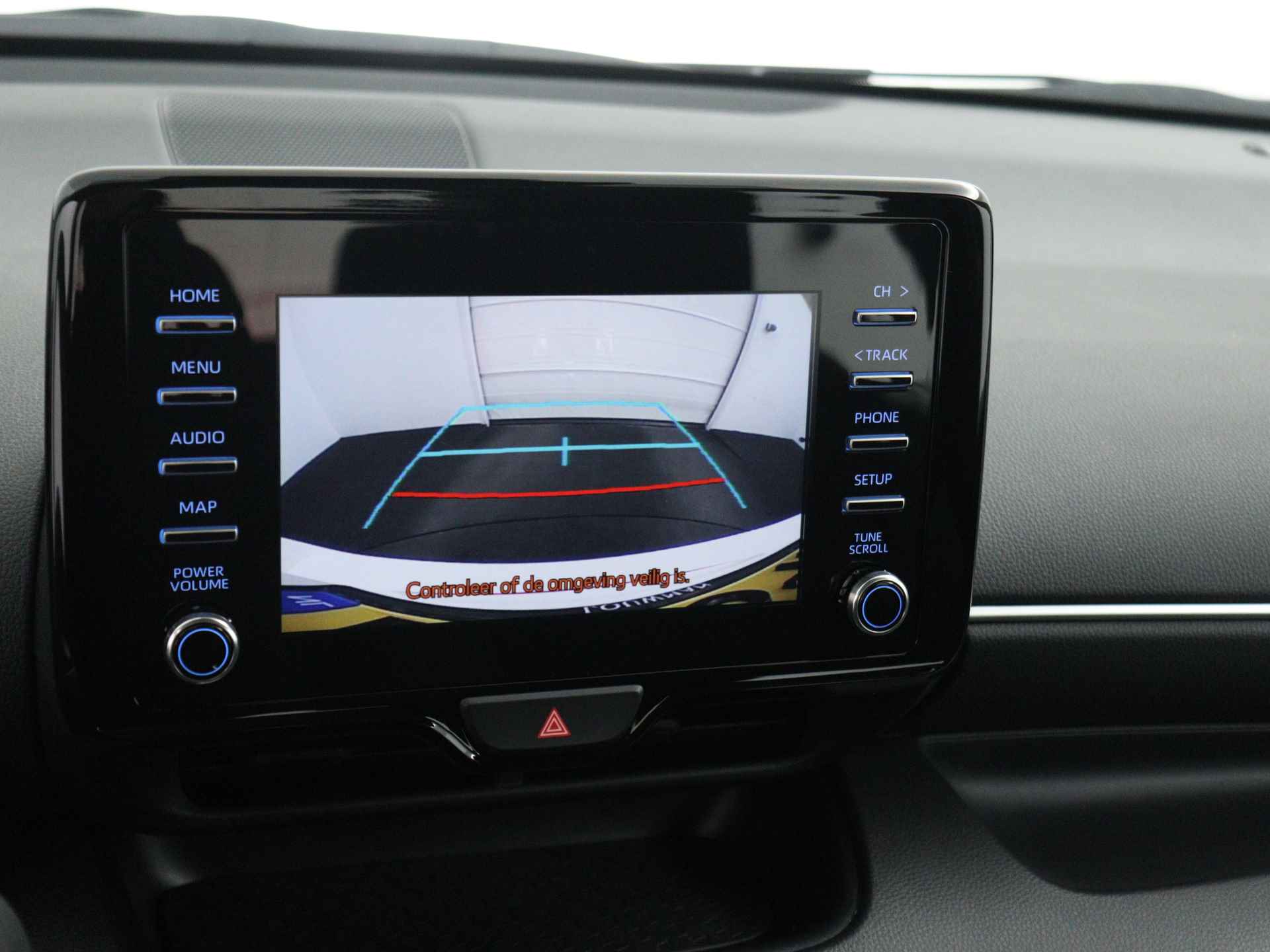 Toyota Yaris 1.5 Hybrid Dynamic | Navigatie | Camera | LM Velgen | - 11/40
