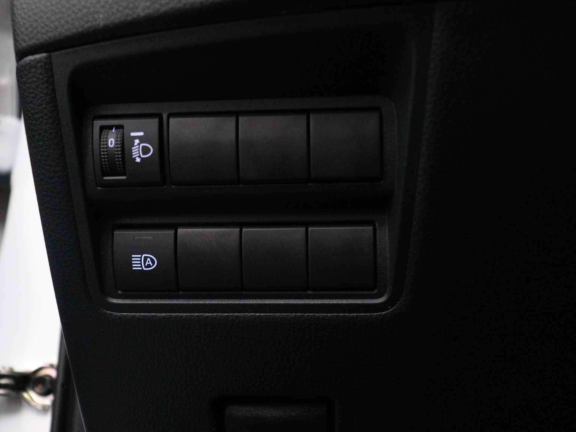 Toyota Yaris 1.5 Hybrid Dynamic | Navigatie | Camera | LM Velgen | - 32/40