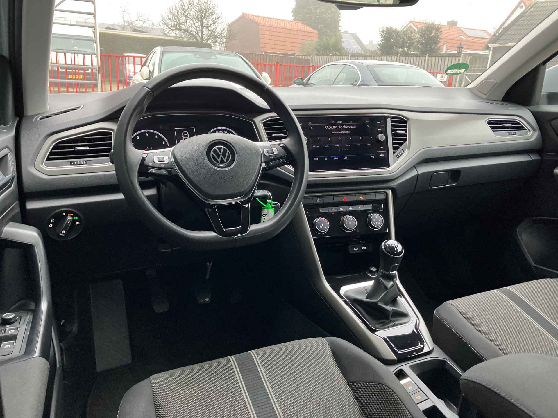 Volkswagen T-Roc 1.0 TSI Style 116 pk | dealer onderhouden | adaptieve cruise | airco | rij assistentie | parkeersensoren - 14/34