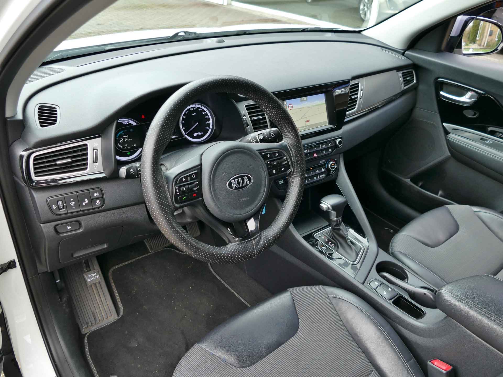 Kia Niro 1.6 GDi Hybrid | 100% onderhouden | verwarmd stuur | Apple CarPlay /Android auto - 35/55