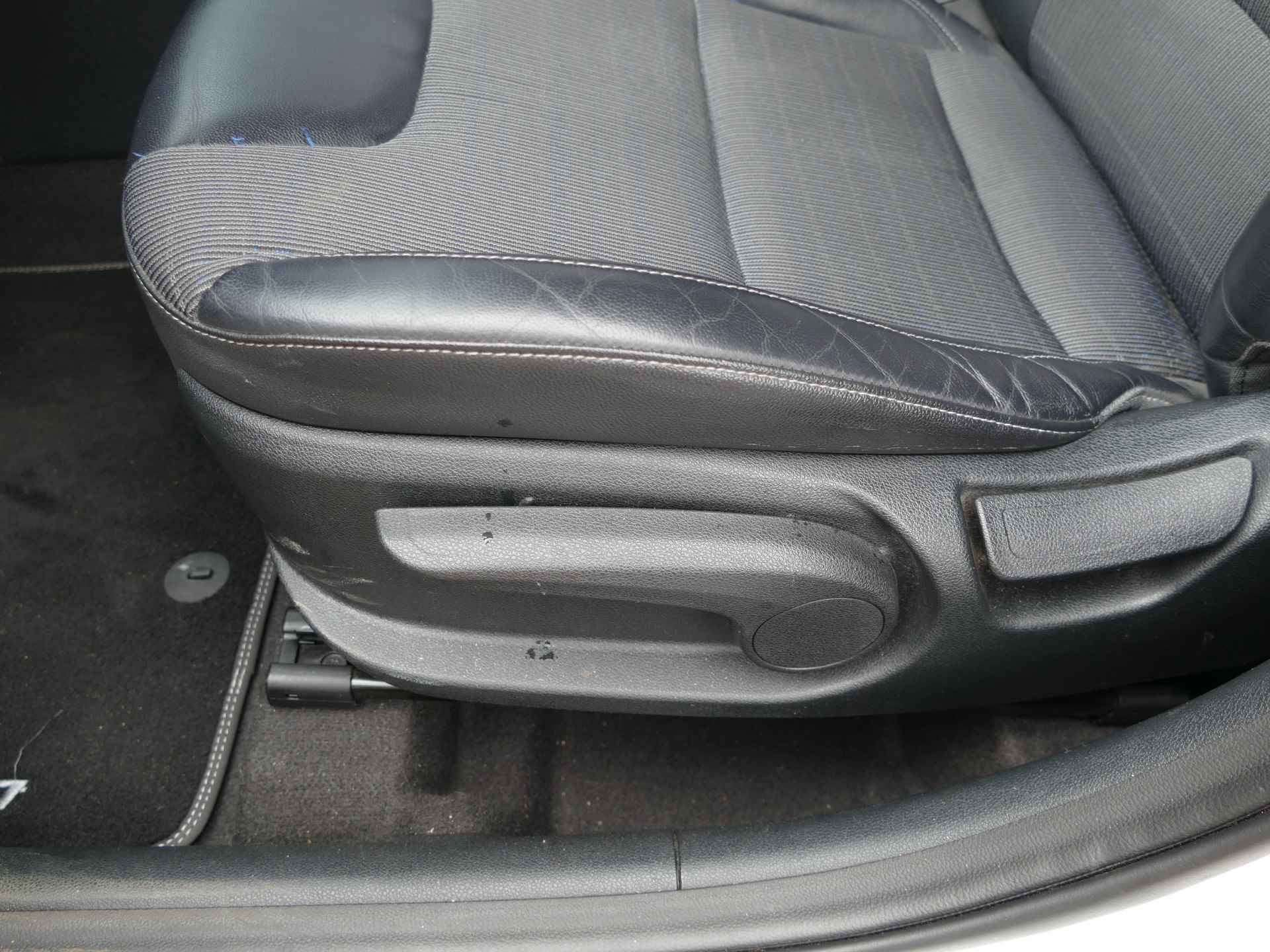 Kia Niro 1.6 GDi Hybrid | 100% onderhouden | verwarmd stuur | Apple CarPlay /Android auto - 36/55