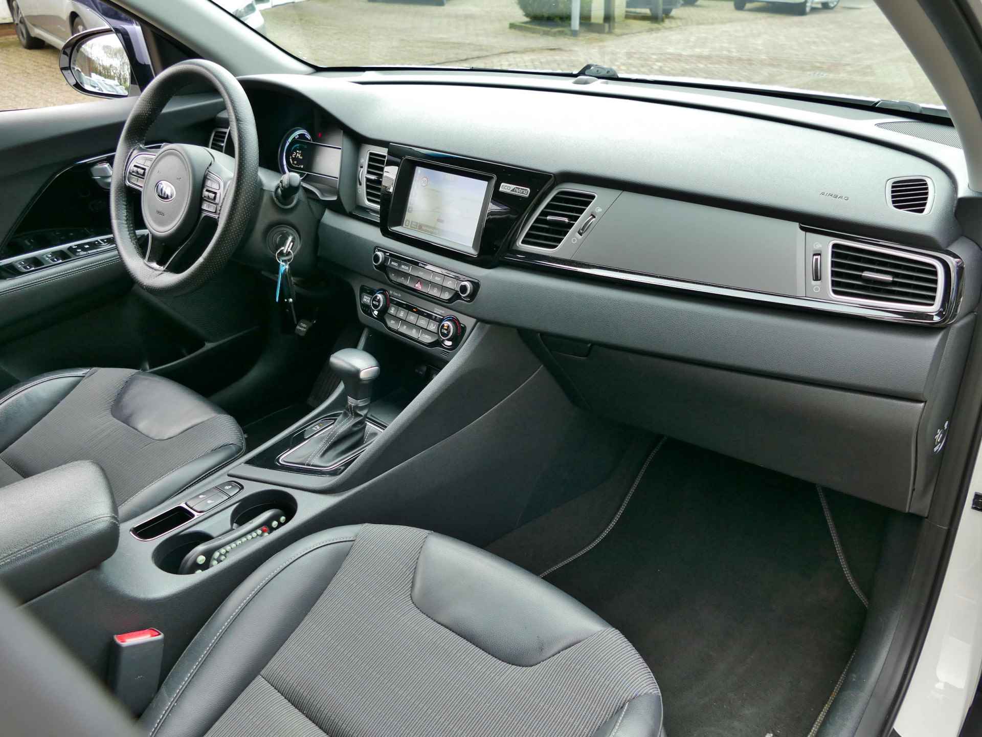 Kia Niro 1.6 GDi Hybrid | 100% onderhouden | verwarmd stuur | Apple CarPlay /Android auto - 39/55