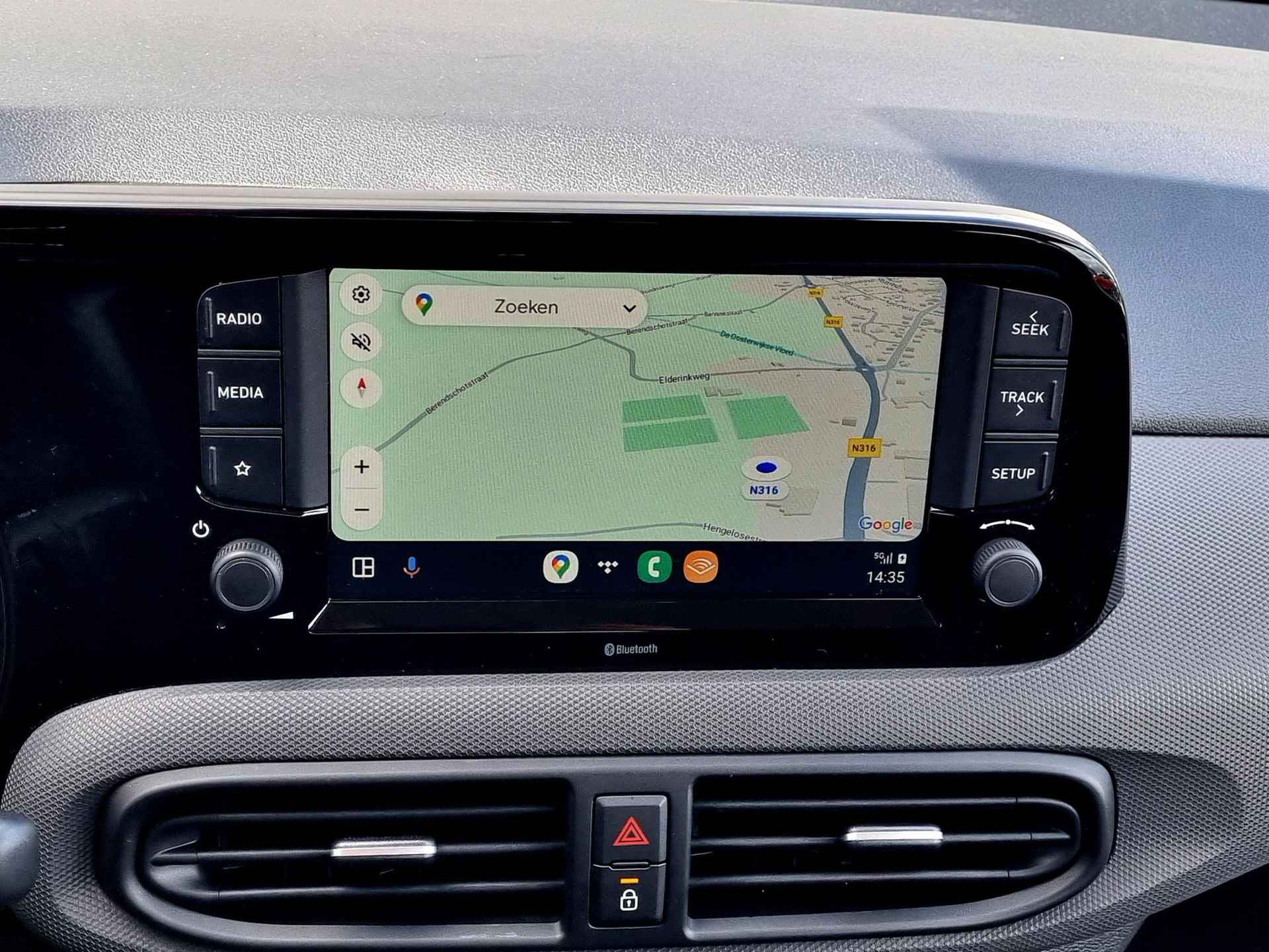 Hyundai i10 1.0 Comfort 5-zits Automaat / Origineel NL / Navigatie via Android Auto/Apple Carplay / - 4/35