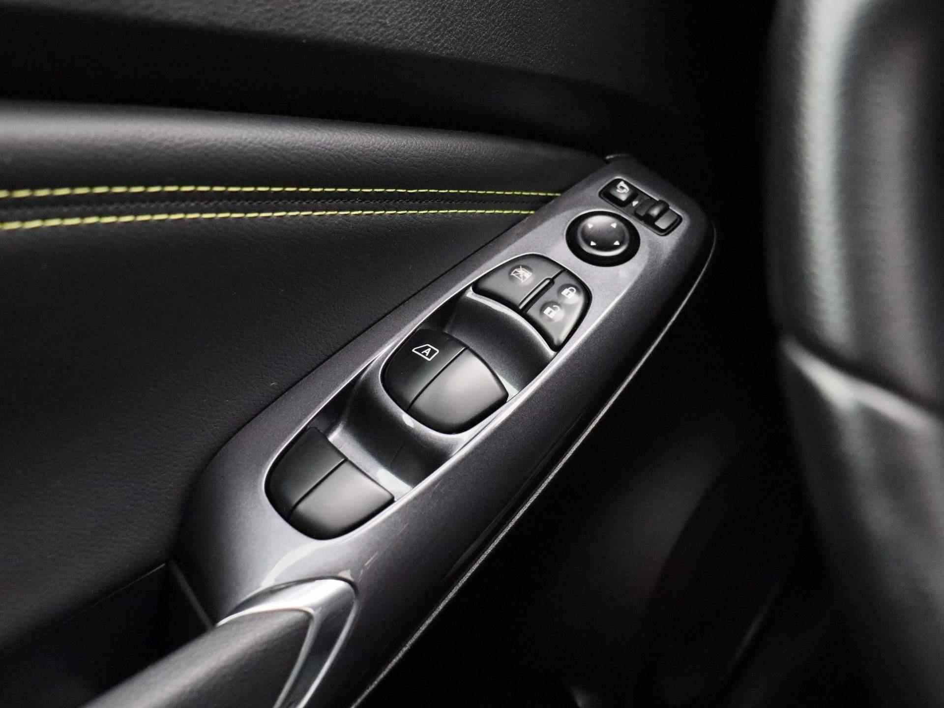 Nissan Juke 1.0 DIG-T Kiiro | Automaat | 19" Lichtmetalen Zwarte Velgen | Climate Control | Half-Leder | Camera | DAB - 33/39