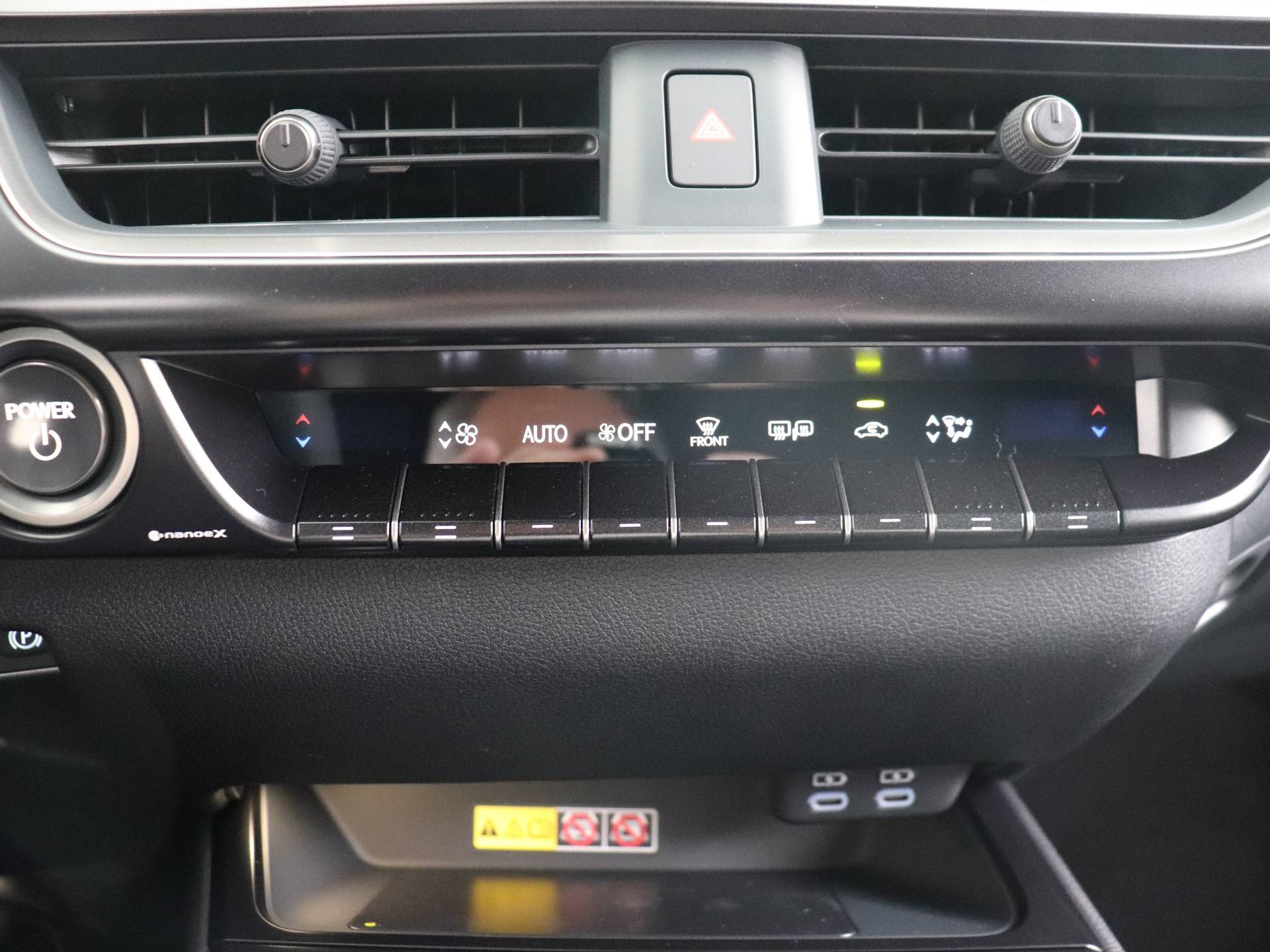 Lexus UX 250h Business Line | Cloud-based Navigatie | Hey Lexus Voice Control | Apple Carplay/ Android Auto | - 8/42