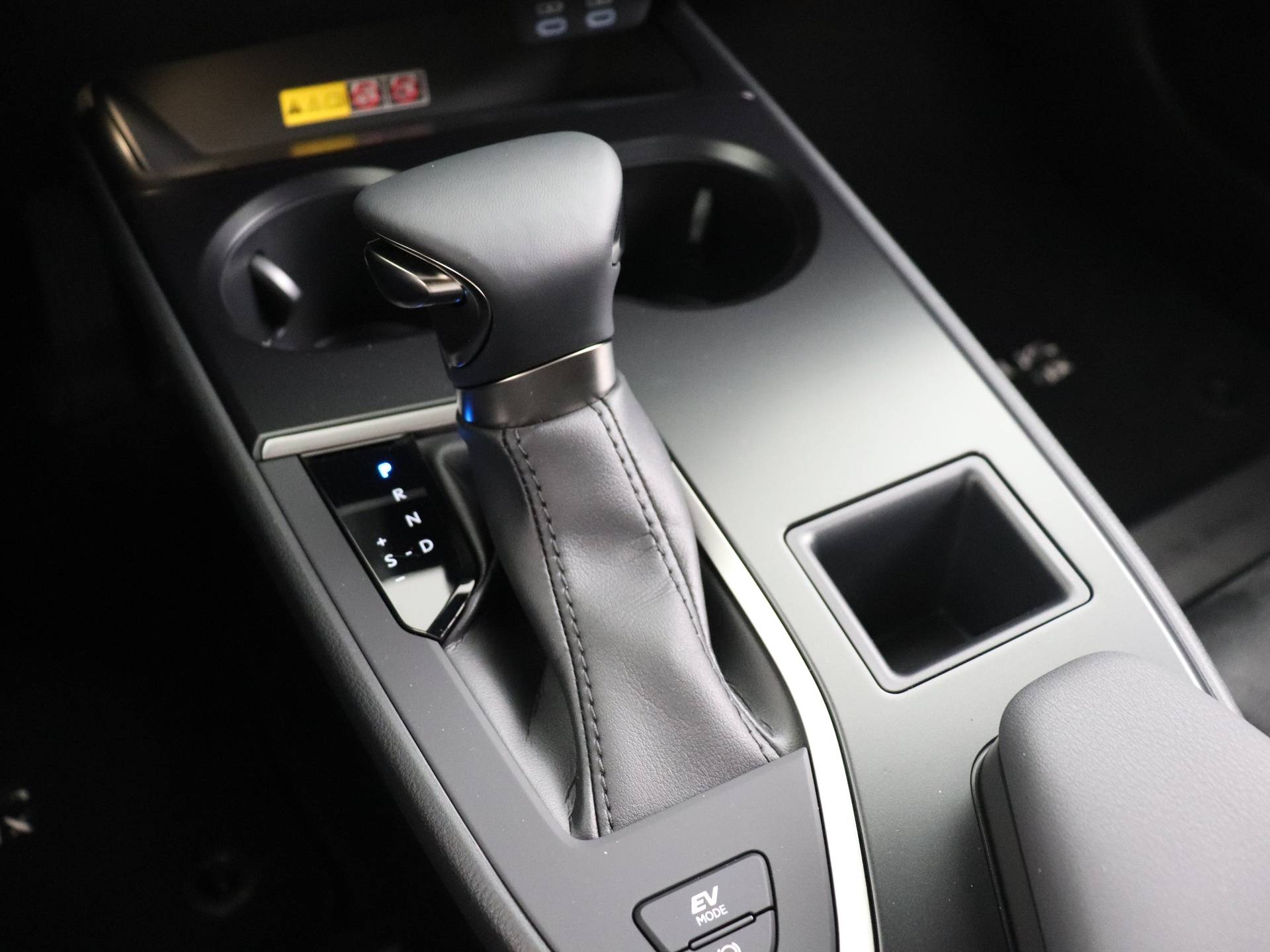 Lexus UX 250h Business Line | Cloud-based Navigatie | Hey Lexus Voice Control | Apple Carplay/ Android Auto | - 9/42