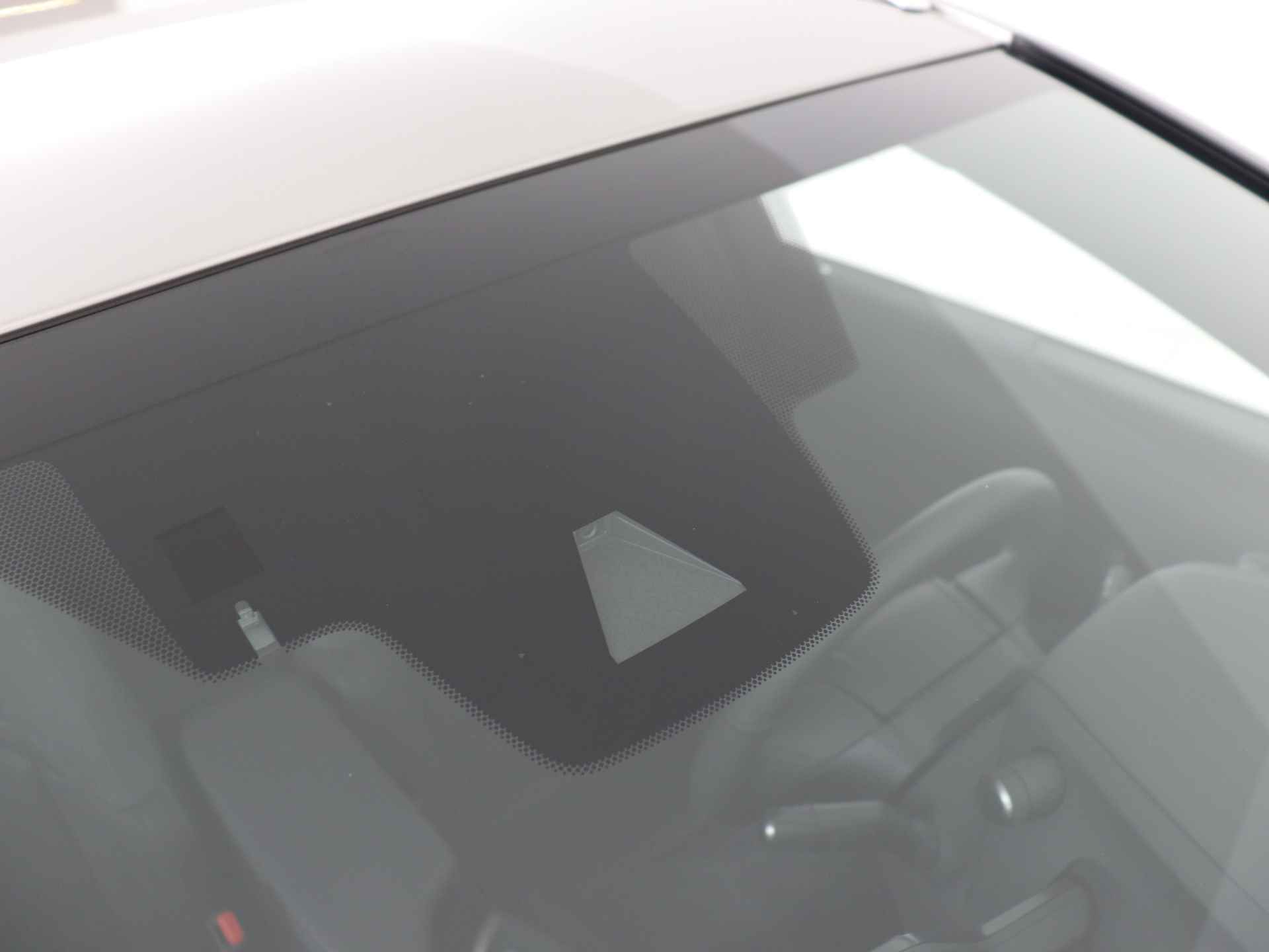Lexus UX 250h Business Line | Cloud-based Navigatie | Hey Lexus Voice Control | Apple Carplay/ Android Auto | - 33/42