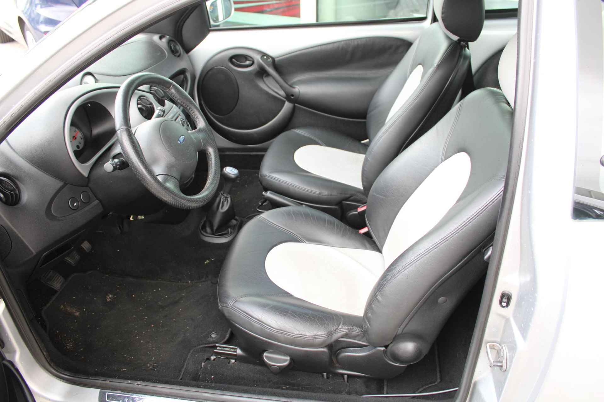 Ford Ka 1.3 Collection | Airco | Lederen Bekleding | Stuurbekrachtiging | Elektrische ramen | Centrale deurvergrendeling met afstandsbediening | Dealeronderhouden | 53DKM! - 10/17