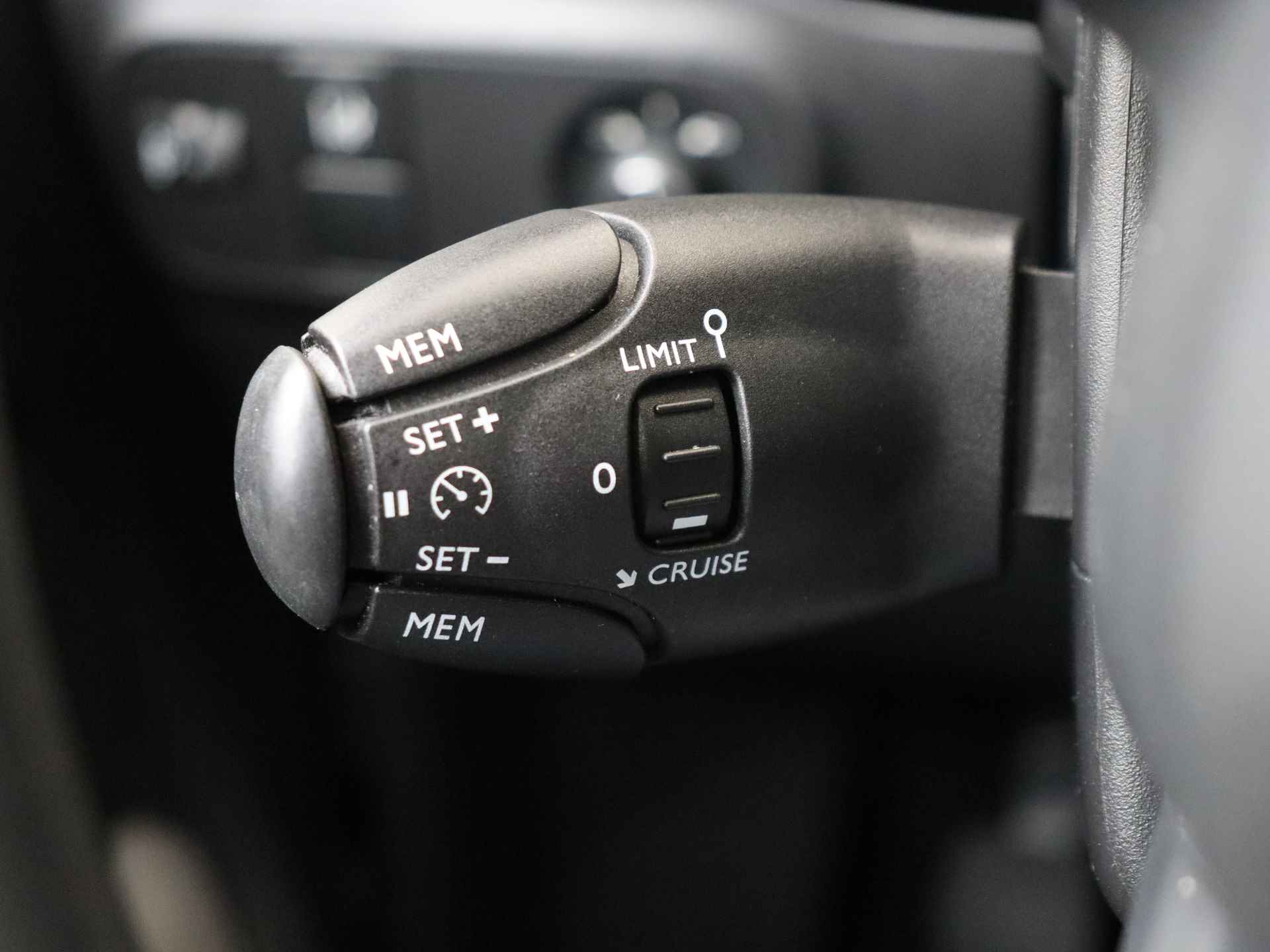 Citroën C3 1.2 PureTech S&S Feel 5 deurs | Climate Control | Navigatie | Parkeerhulp Achter - 24/35