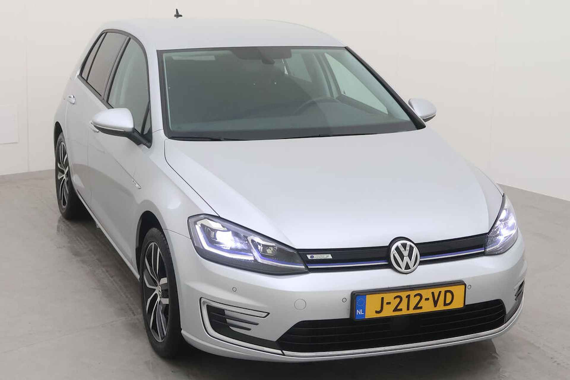 Volkswagen e-Golf E-DITION - 5/13