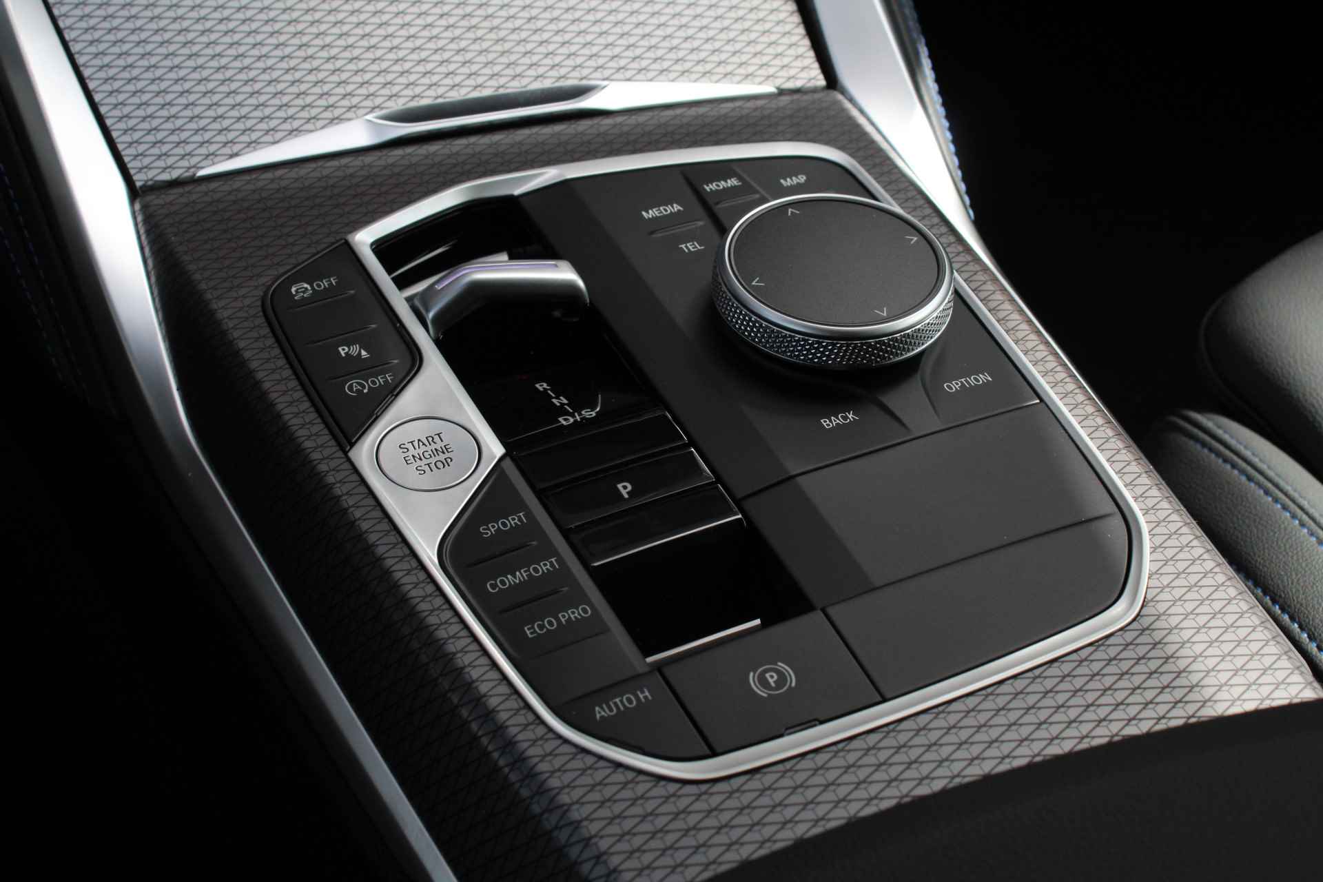 BMW 4 Serie Gran Coupé 430i M Sport Automaat / Harman Kardon / Widescreen Display / Parking Assistant / M Sportonderstel / Live Cockpit Plus - 26/28