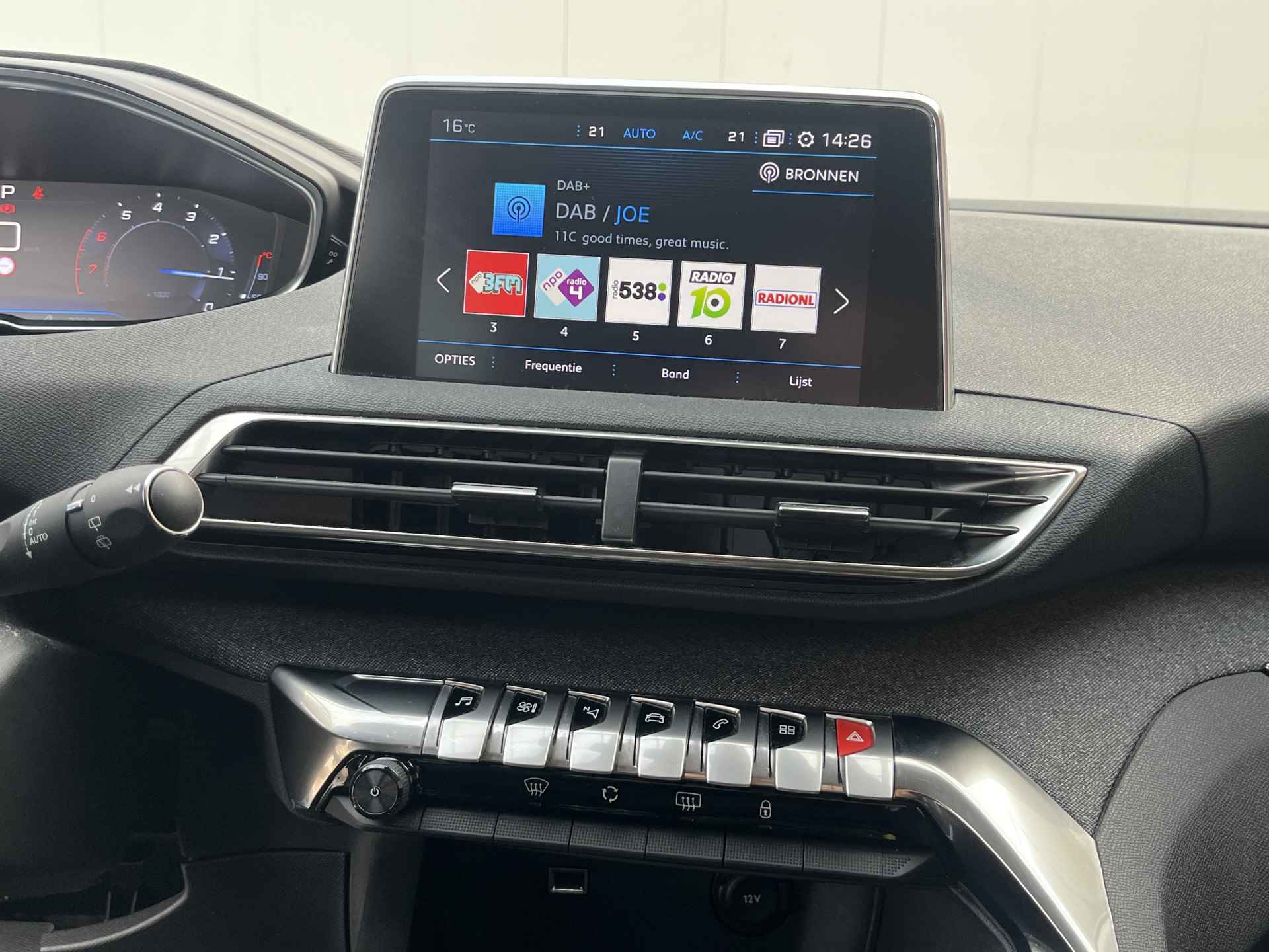 Peugeot 3008 PureTech 130 Blue Lease Premium | Camera | Carplay/Android Auto | - 12/37