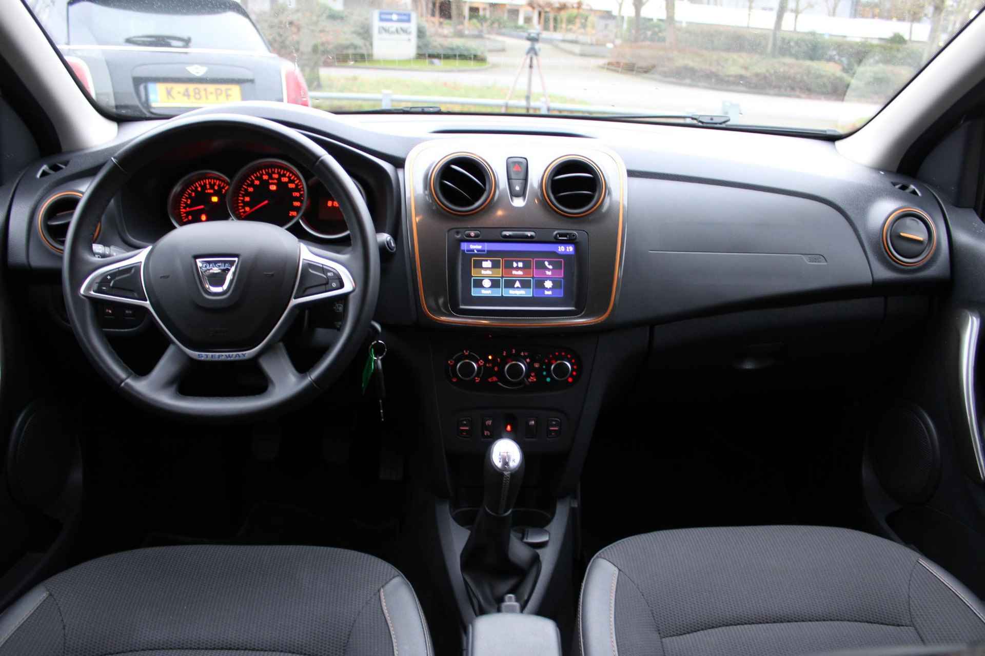 Dacia Sandero 0.9 TCe 90 Bi-Fuel SL Royaal Navigatie | Cruise Control - 24/34