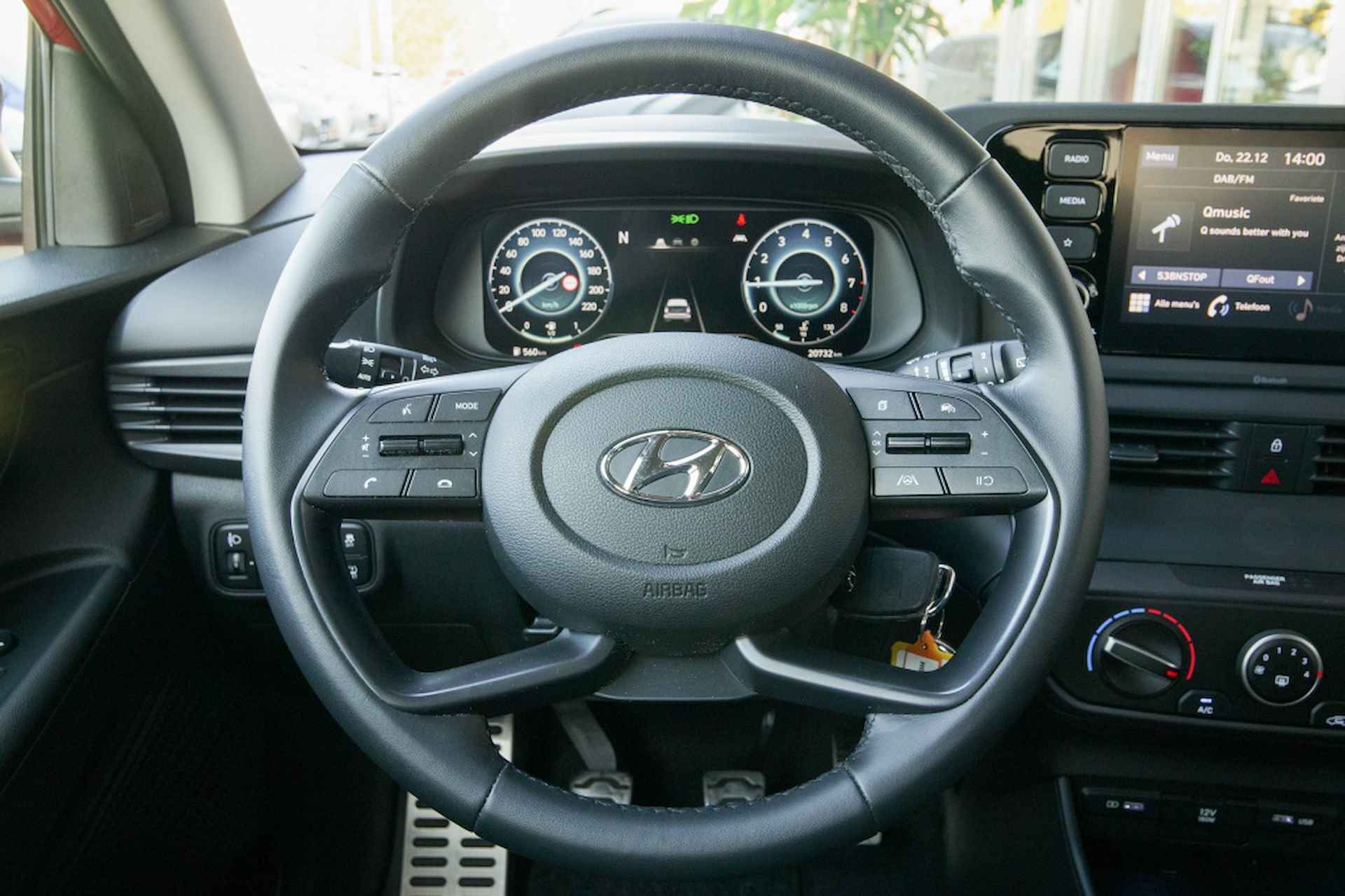 Hyundai Bayon 1.0 T-GDI Comfort | Zwart dak | Navigatie via Carplay | Private - 23/41