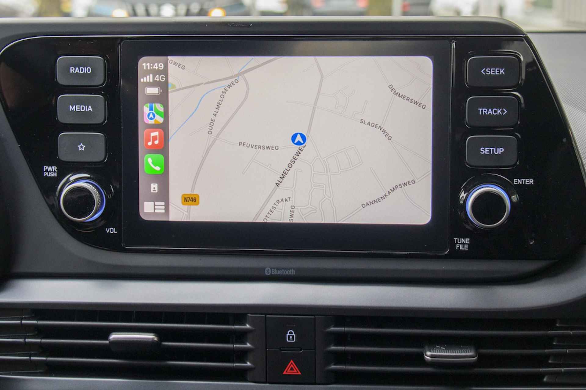 Hyundai Bayon 1.0 T-GDI Comfort | Zwart dak | Navigatie via Carplay | Private - 29/41