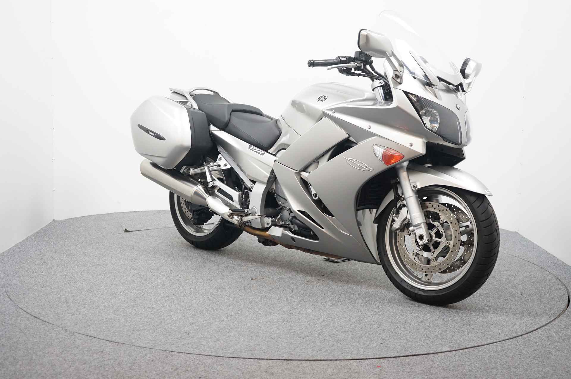 Yamaha FJR 1300 ABS - 2/15