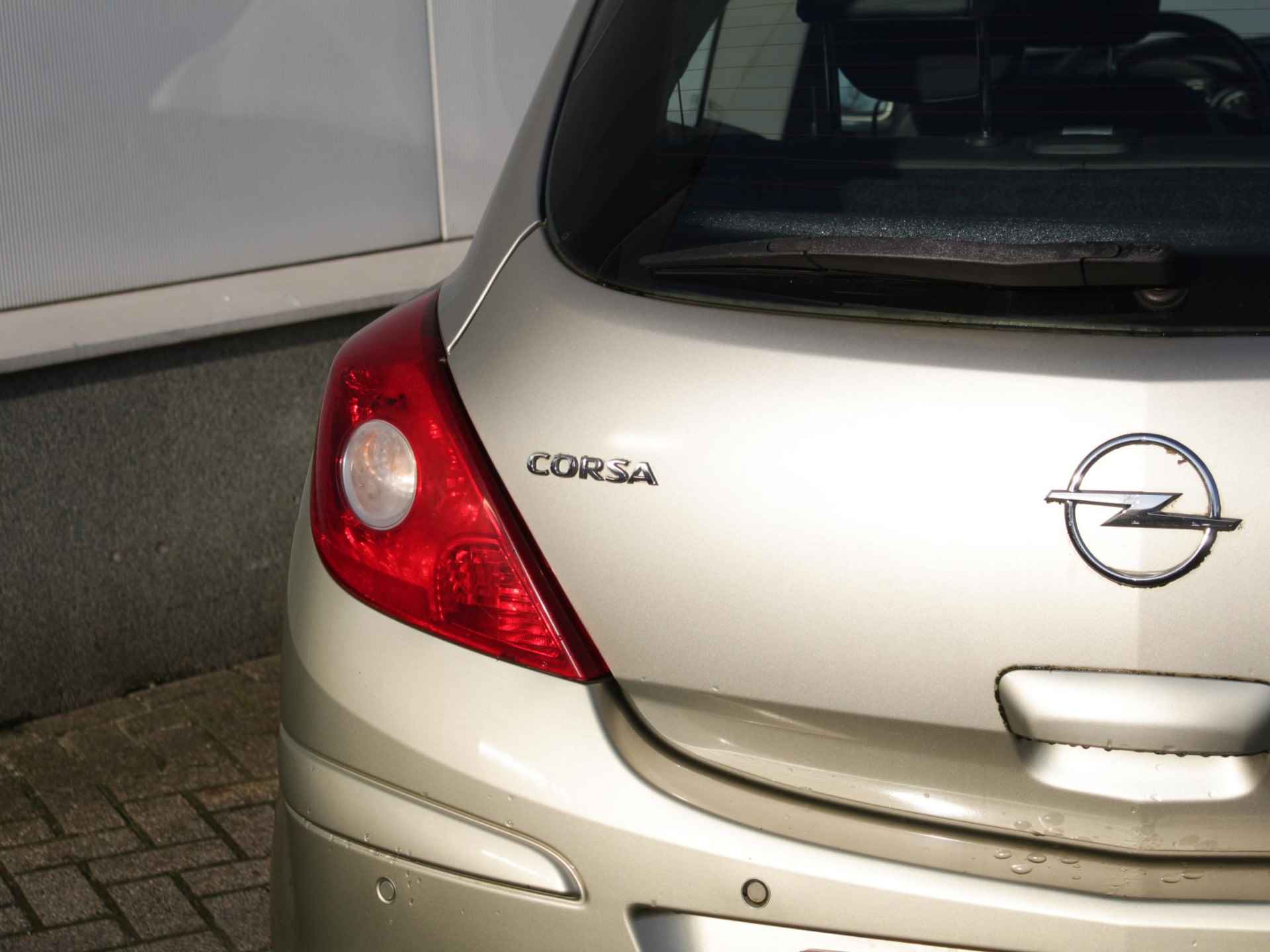 Opel Corsa 1.4-16V Cosmo | Clima | Park sens | Lm-Velgen - 15/20