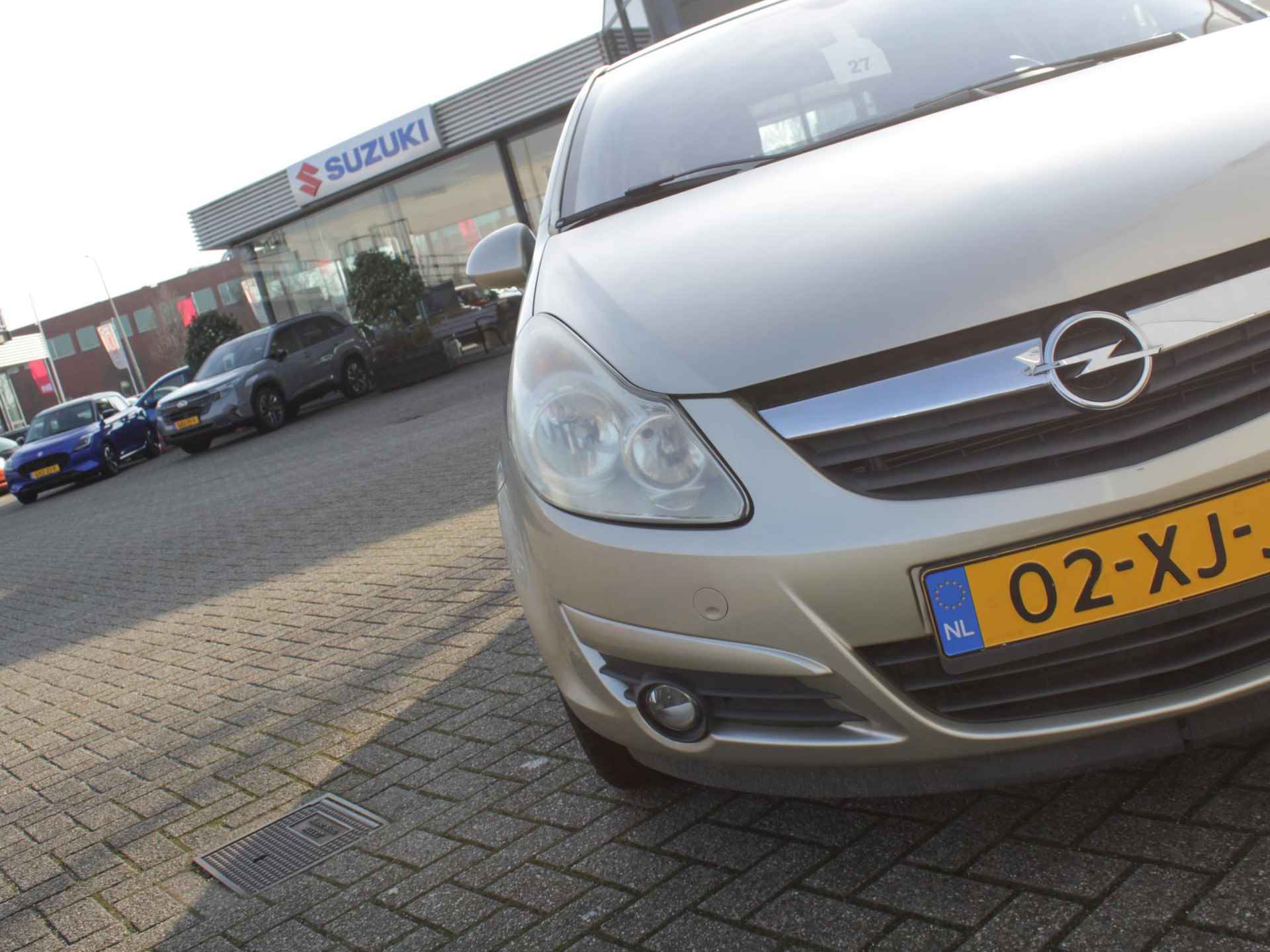 Opel Corsa 1.4-16V Cosmo | Clima | Park sens | Lm-Velgen - 19/20