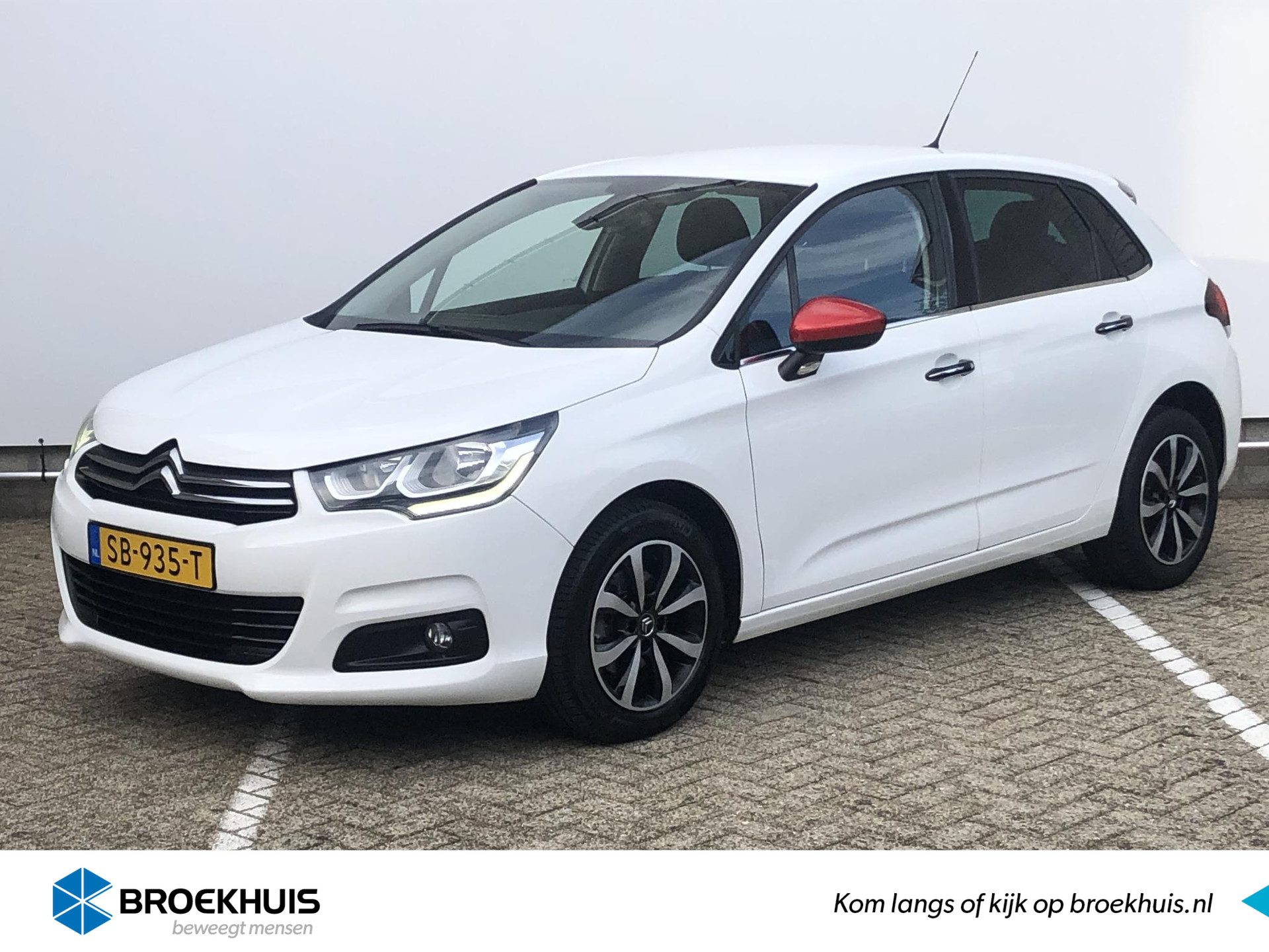 Citroen C4 1.2 PureTech Feel Edition | Automaat | Navigatie | Cruise Control | Telefoon | Getint Glas