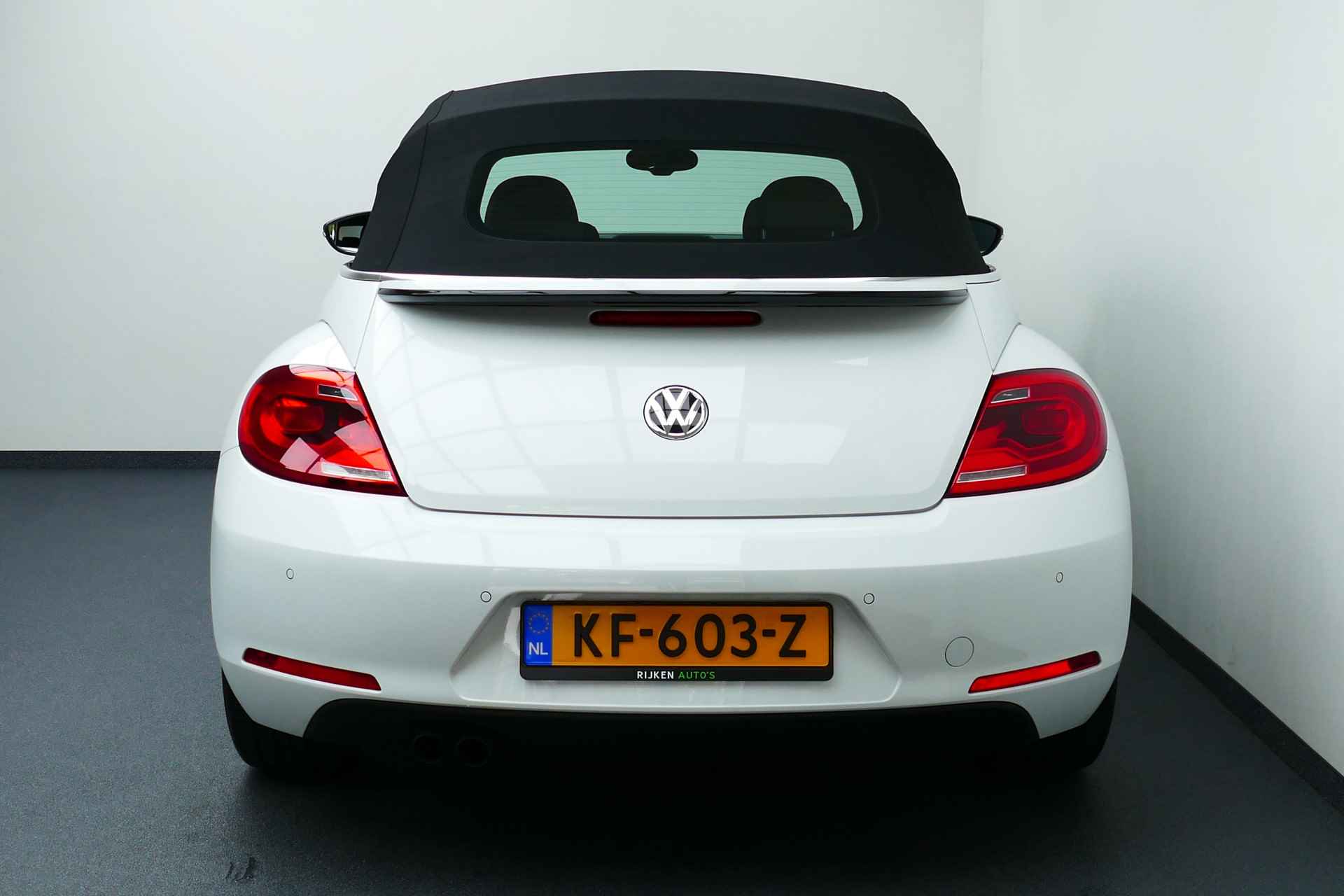 Volkswagen Beetle Cabriolet 1.4 150pk TSI Club. Xenon/Led, 19"LMV, Clima, Cruise, Navi, Stoelverw, PDC V+A - 22/40