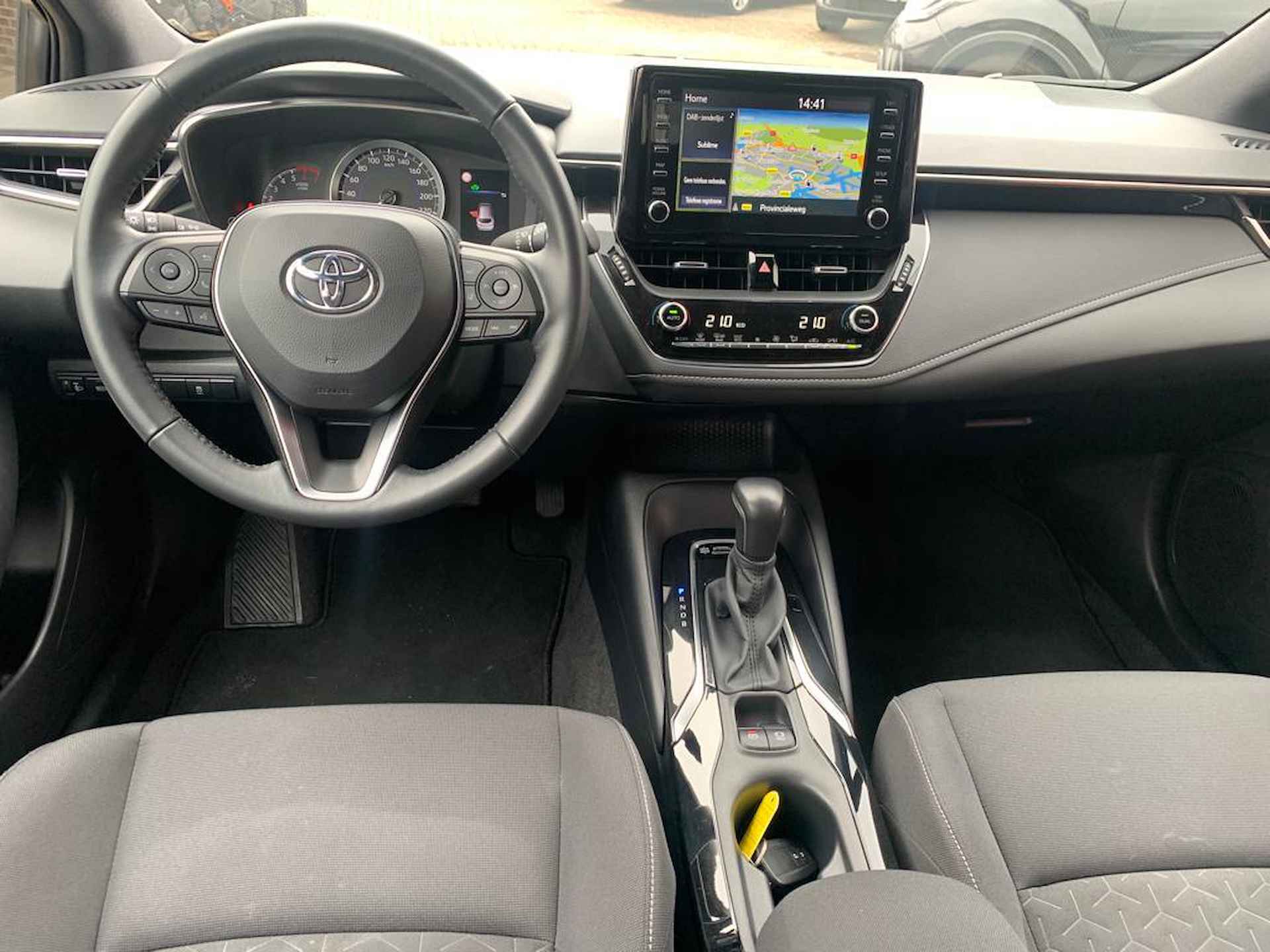 Toyota Corolla Touring Sports 1.8 Hybrid Active NL Navi Apple Carplay/Android Au - 8/19