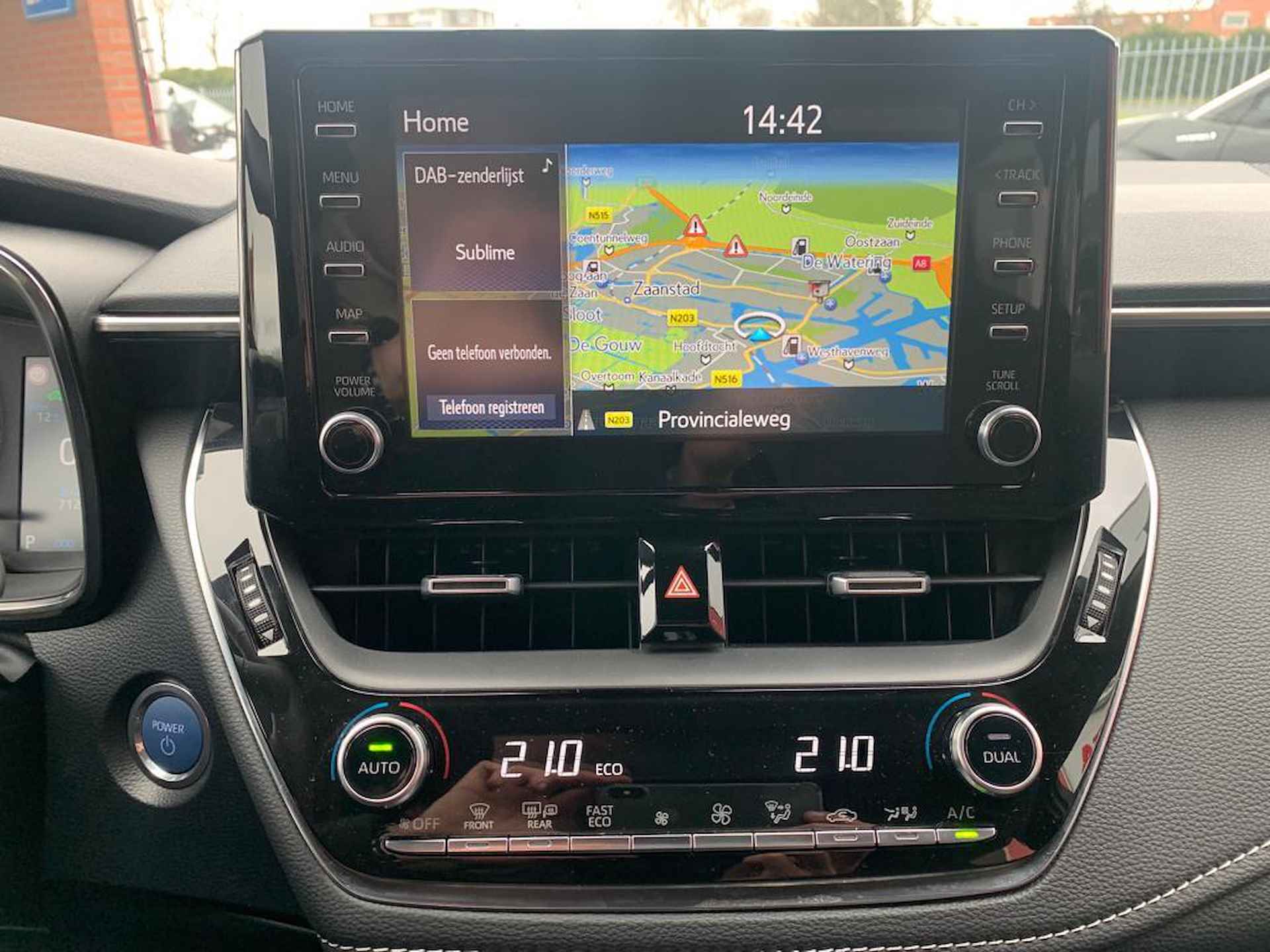 Toyota Corolla Touring Sports 1.8 Hybrid Active NL Navi Apple Carplay/Android Au - 10/19