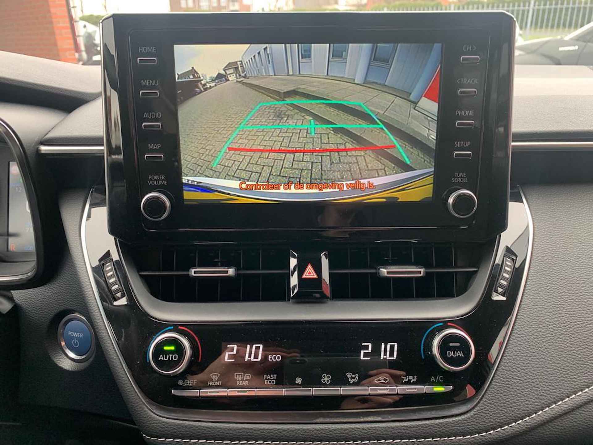 Toyota Corolla Touring Sports 1.8 Hybrid Active NL Navi Apple Carplay/Android Au - 12/19