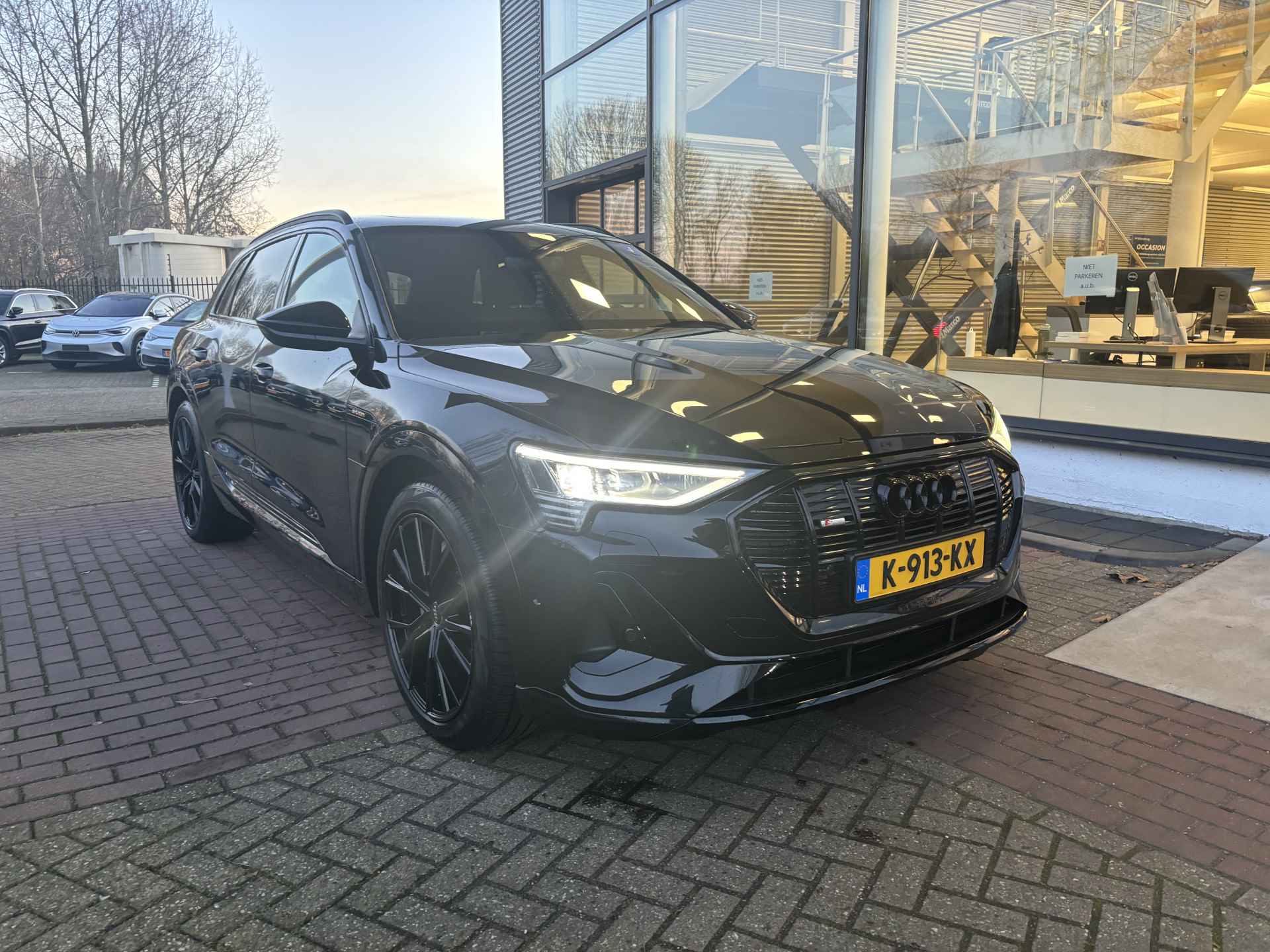 Audi e-tron 50 quattro S edition 71 kWh / S-line / 313 PK / Panorama dak / 12 Maanden Audi Select+ - 32/34