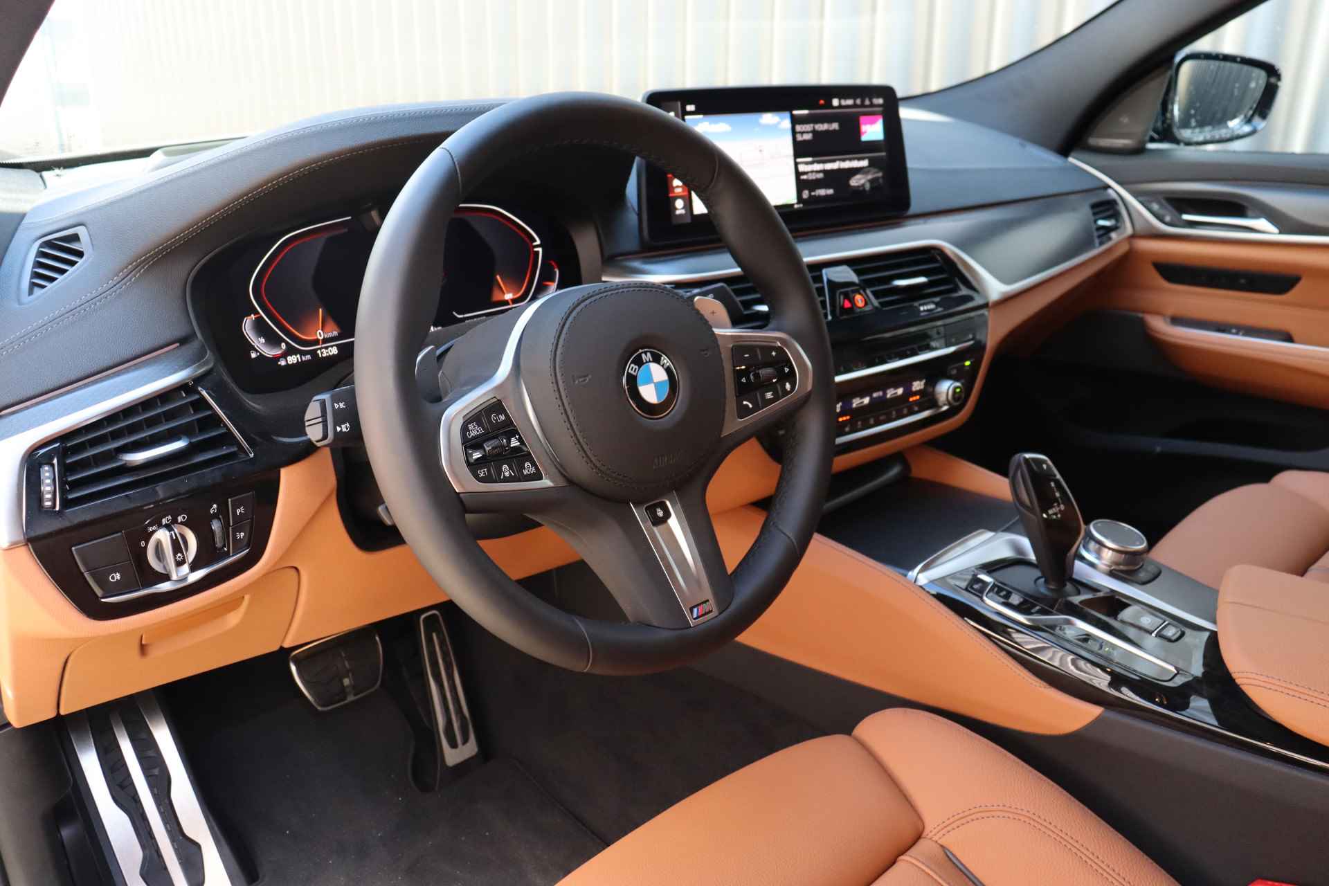 BMW 6 Serie Gran Turismo 630i High Executive M Sport Automaat / Panoramadak / Laserlight / Parking Assistant Plus / Comfort Access / Head-Up / Driving Assistant Professional - 20/38