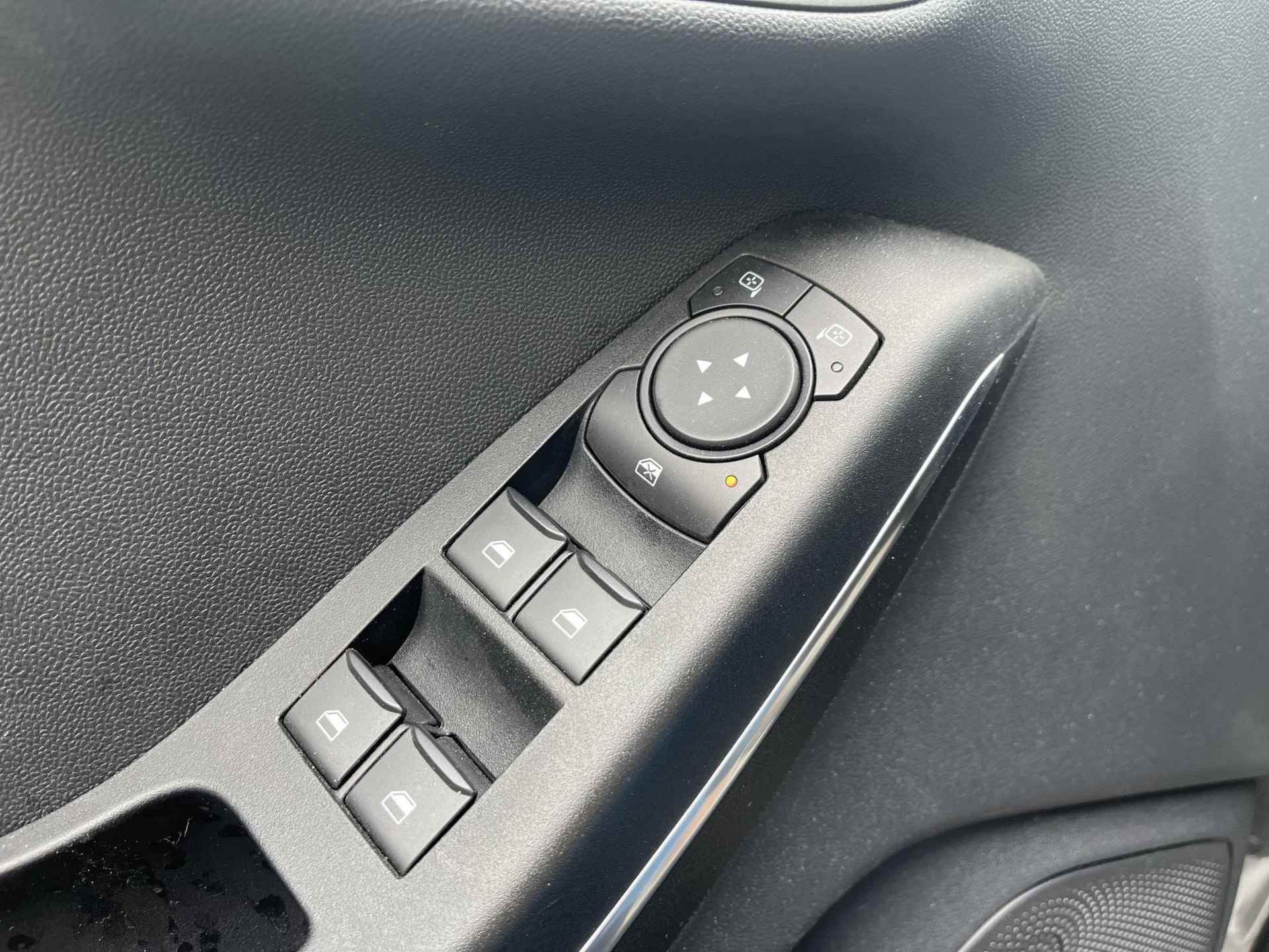 Ford Fiesta 1.0 EcoBoost Hybrid ST-Line | Cruise Control | Parkeersensoren | Getint Glas | Winter Pack - 21/24