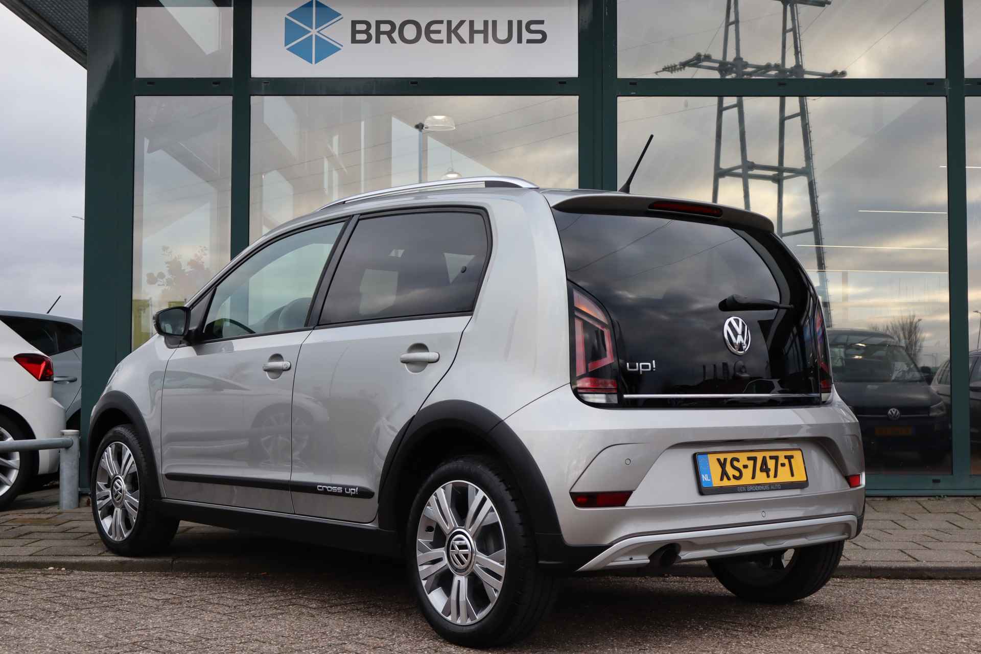 Volkswagen up! 1.0 BMT cross up! | Cruise Control | Parkeersensoren | Bluetooth | - 3/26