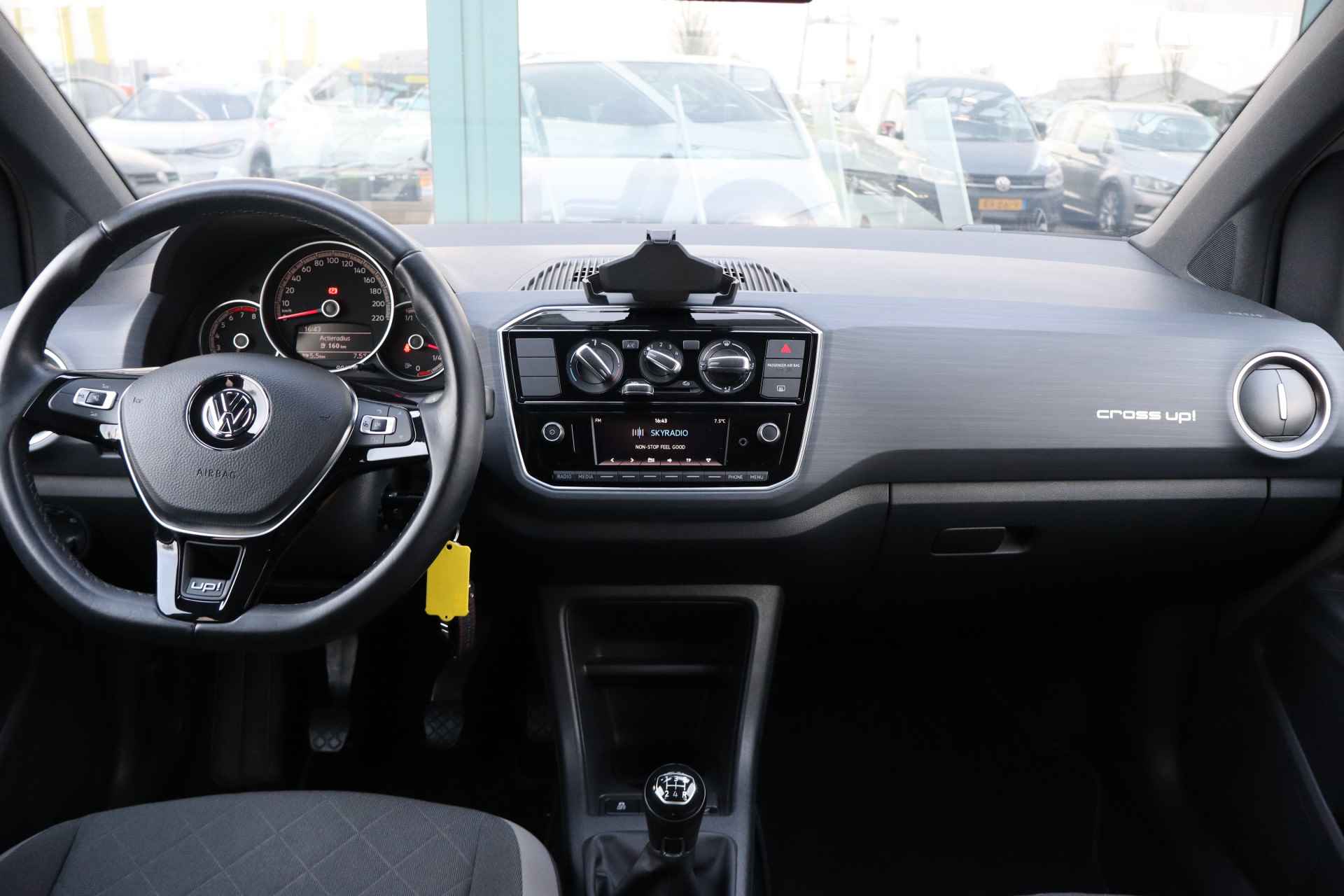 Volkswagen up! 1.0 BMT cross up! | Cruise Control | Parkeersensoren | Bluetooth | - 23/26