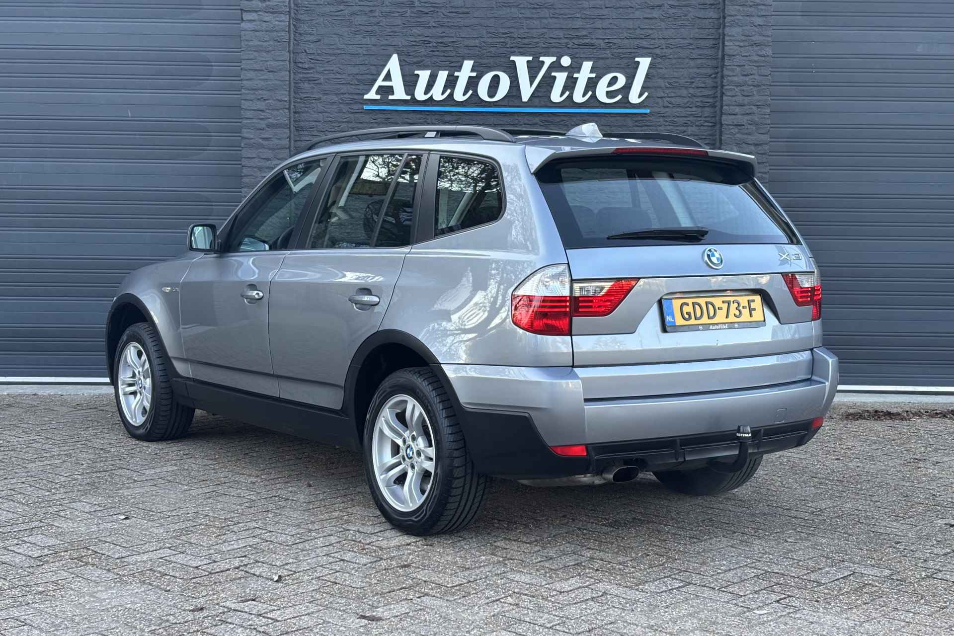 BMW X3 2.0i | Panodak | Xenon | Clima | Slechts 81.000 km | Volledig historie bekend! - 2/40