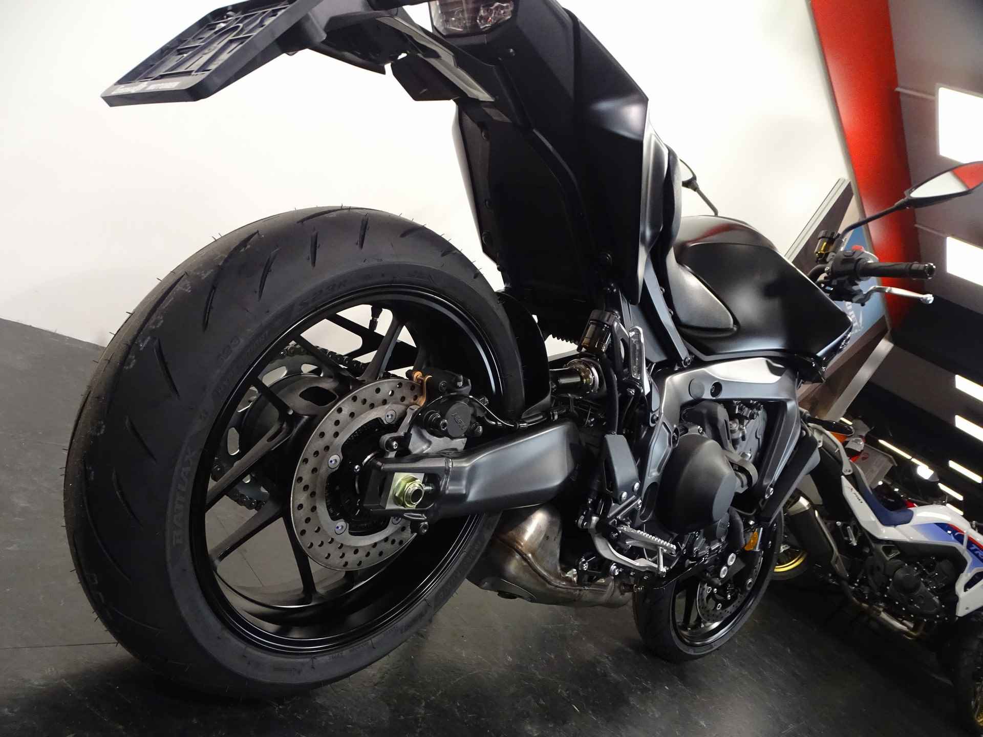 Yamaha MT-09 Y-AMT - 5/7