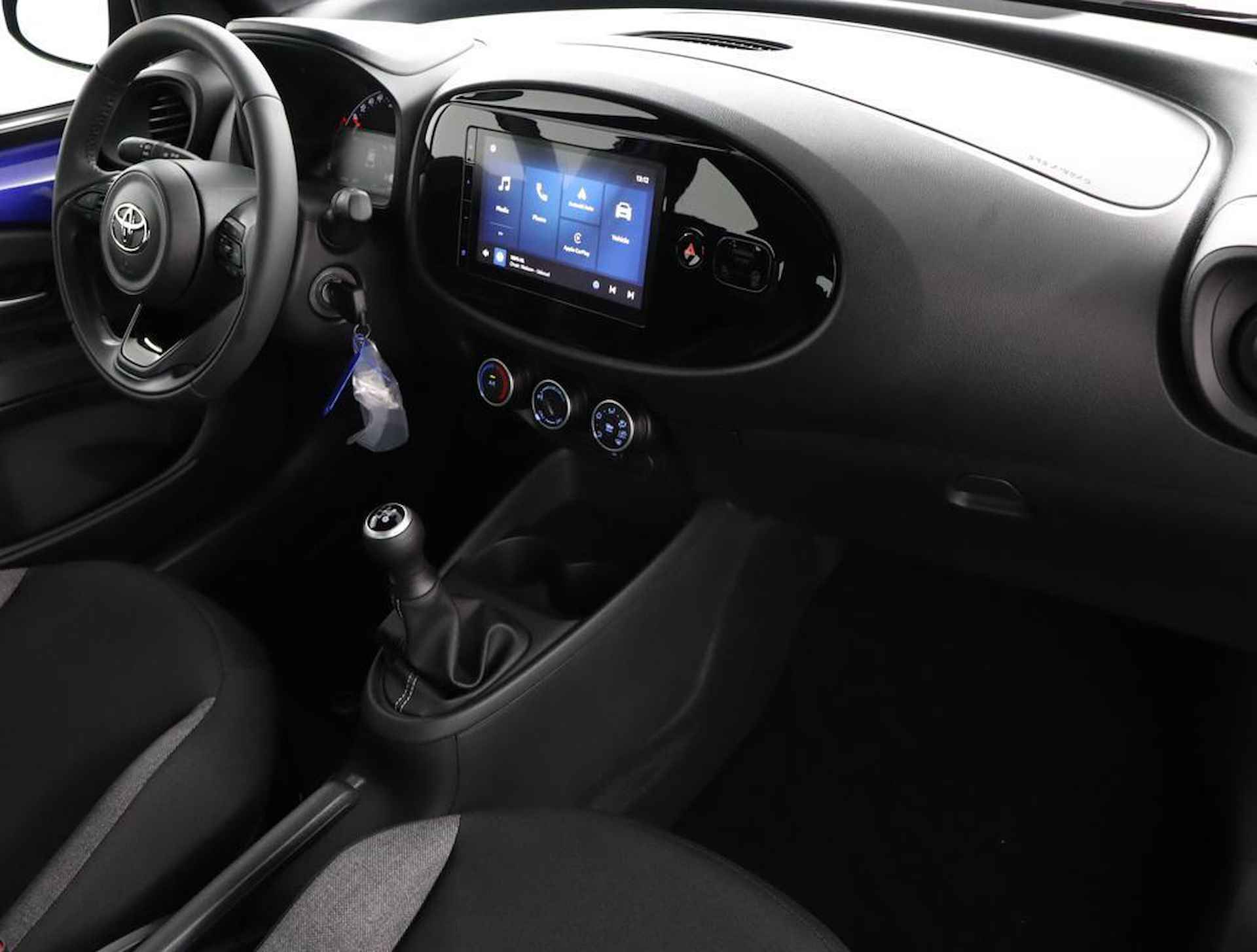 Toyota Aygo X 1.0 VVT-i MT play | Adaptive Cruise Control | Apple Carplay | Android Auto | Achteruitrijcamera | - 38/43