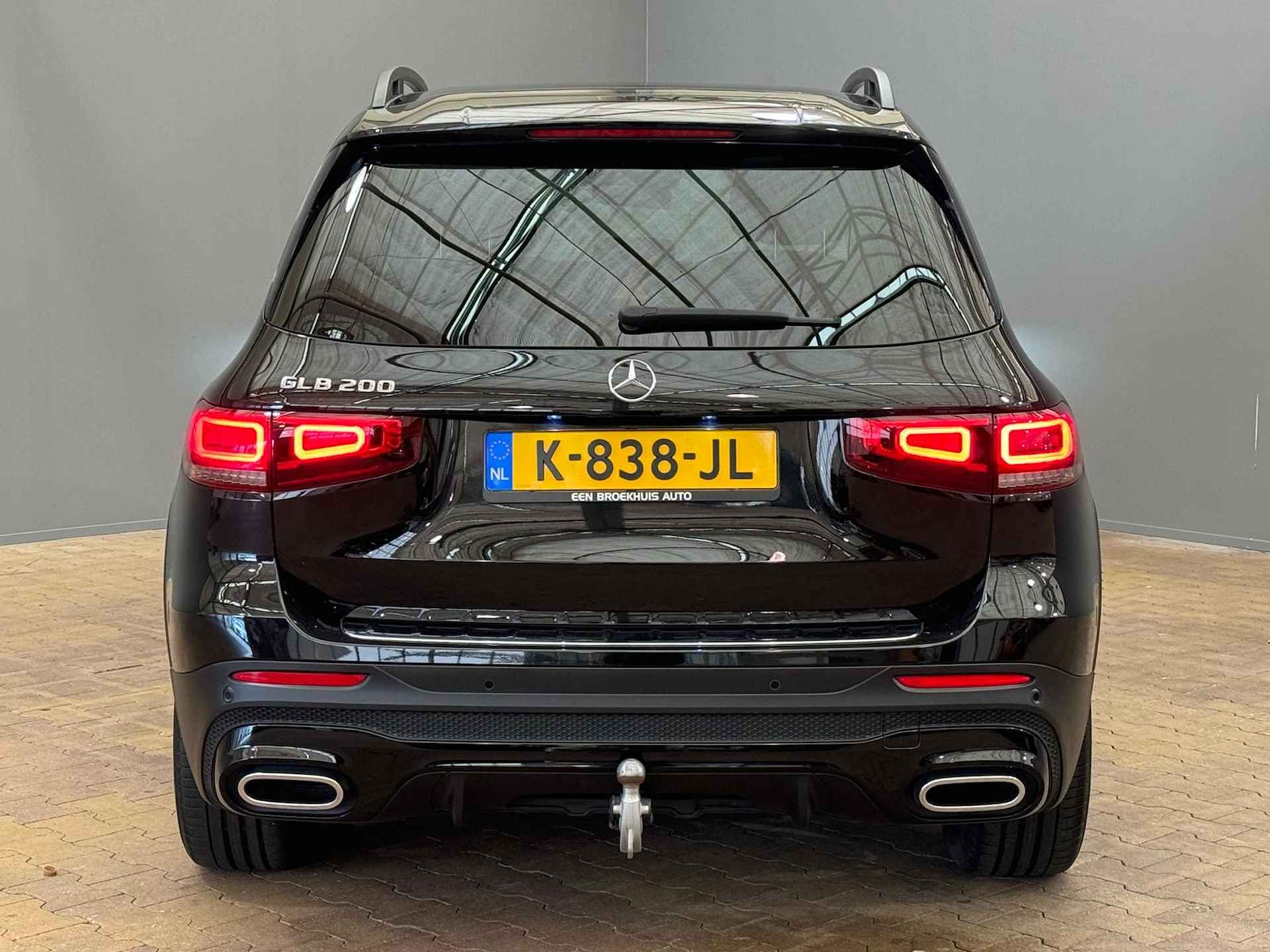 Mercedes-Benz GLB 200 Business Solution AMG 7 Persoons | Panorama / Schuifdak | Elek. Stoel met Geheugen | Camera | Navigatie | Leder/Alcantara | Stoelverwarming - 13/43