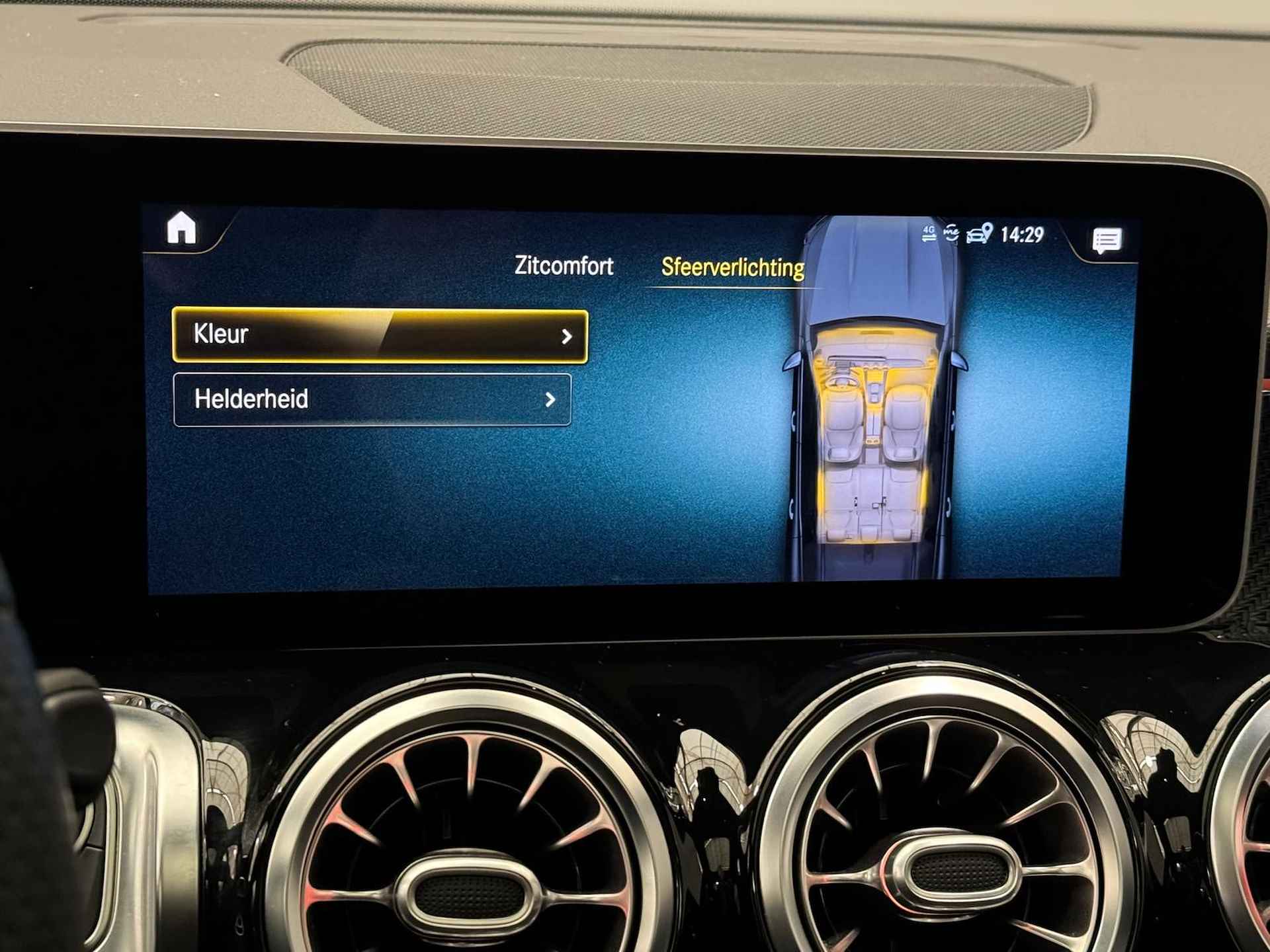 Mercedes-Benz GLB 200 Business Solution AMG 7 Persoons | Panorama / Schuifdak | Elek. Stoel met Geheugen | Camera | Navigatie | Leder/Alcantara | Stoelverwarming - 19/43