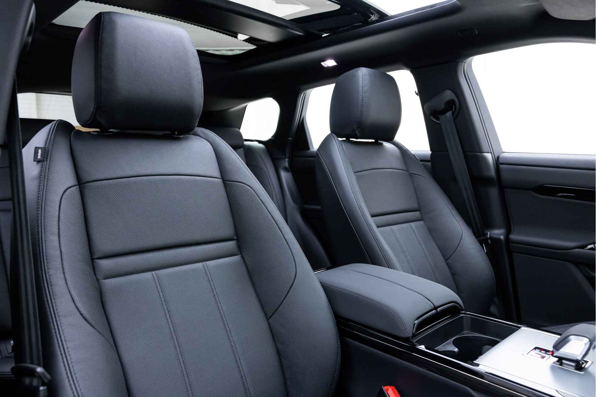 Land Rover Nieuw Range Rover Evoque 1.5 P300e PHEV AWD | Schuifkanteldak | Lederen | Verwarmde stoelen| Privacy Glas - 27/36