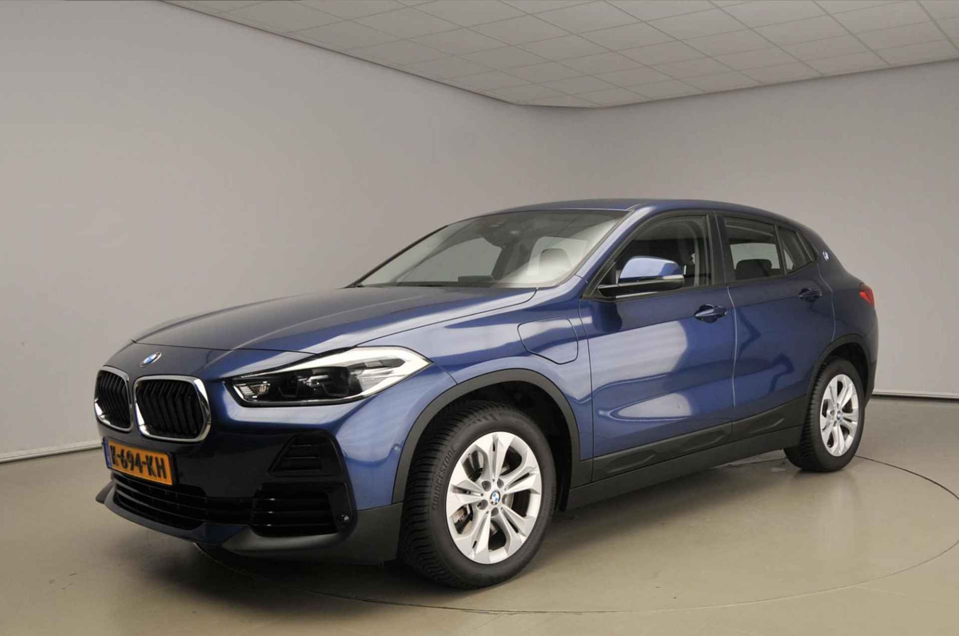 BMW X2 xDrive25e High Executive | LED | Leder | HUD | Stoelverwarming | Clima | PDC | DAB | Alu 17 inch - 47/47