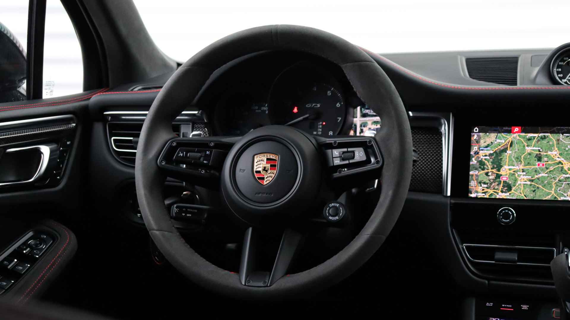 Porsche Macan 2.9 GTS | Sport pakket | PSCB | Standkachel | Carbon | Panoramadak | BOSE Sound | Trekhaak - 41/43