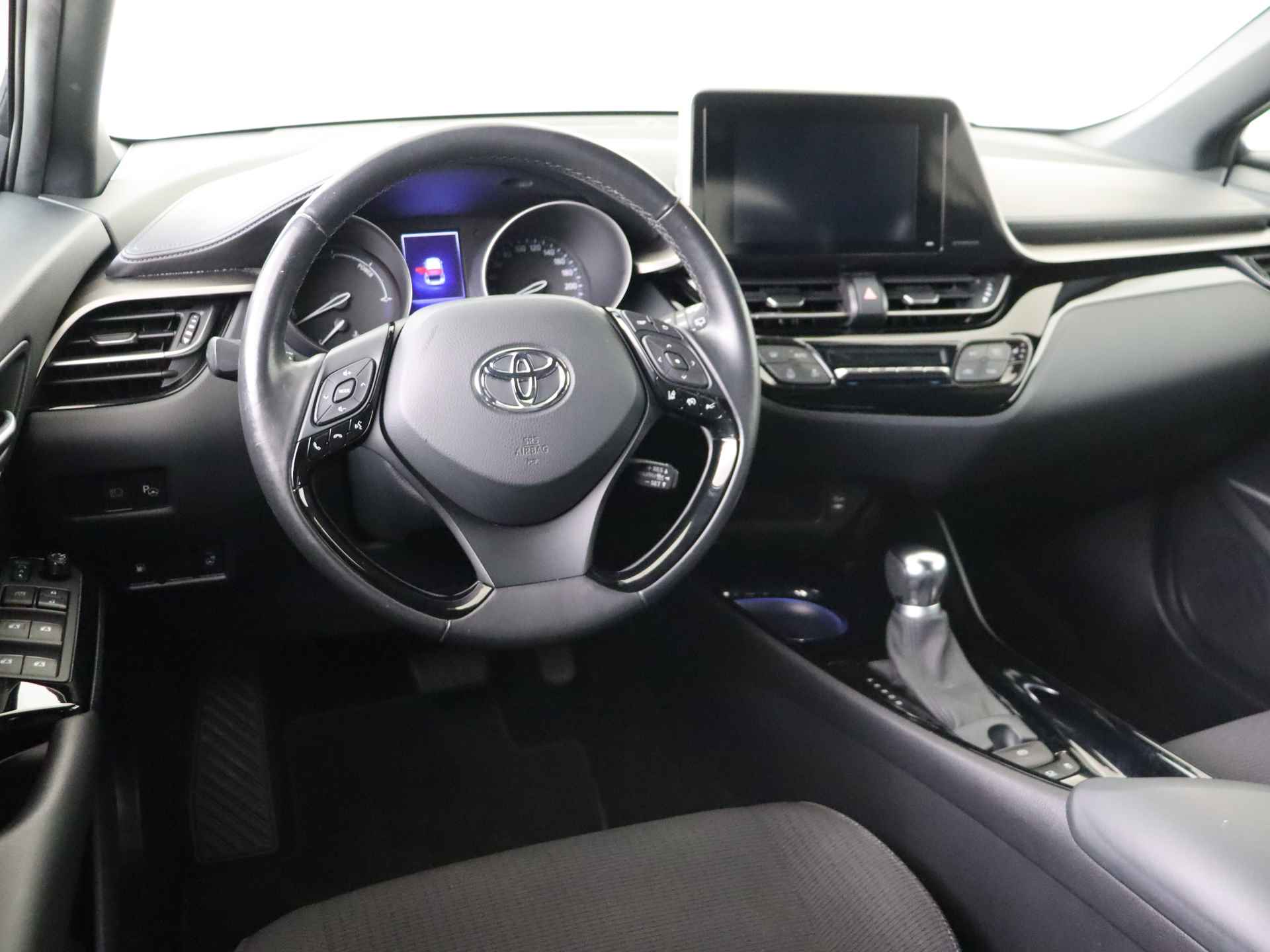 Toyota C-HR 1.8 Hybrid Business Intro Limited I Navigatie I Climate Control I Cruise Control I Camera I LM Velgen I USB I 1e Eigenaar I Dealer Onderhouden I Stuur en Stoelverwarming Voor I Keyless Entry/Start I - 5/48