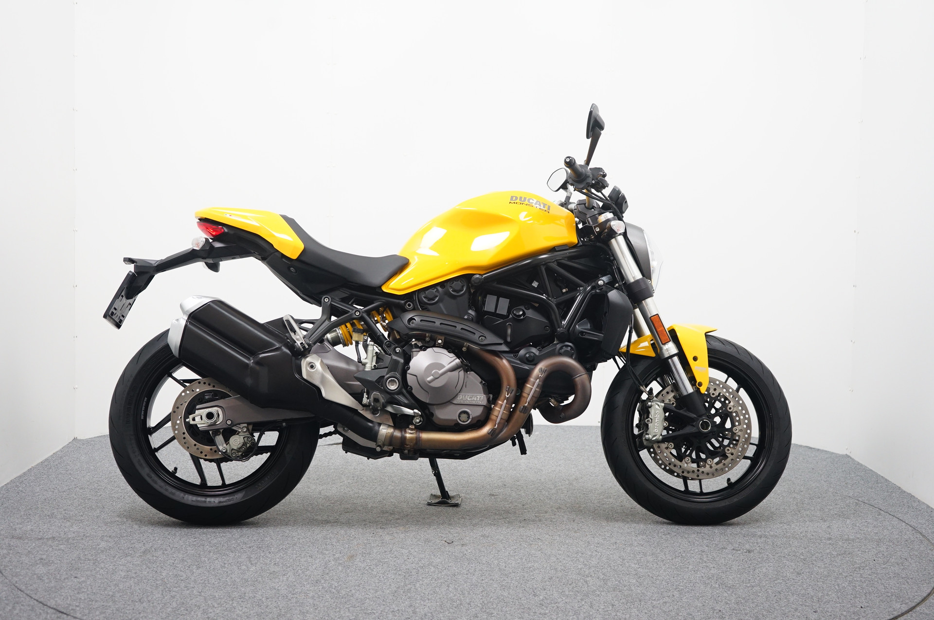 Ducati MONSTER 821