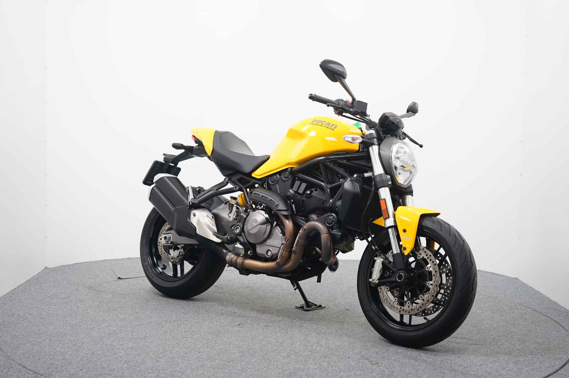 Ducati MONSTER 821 - 2/15