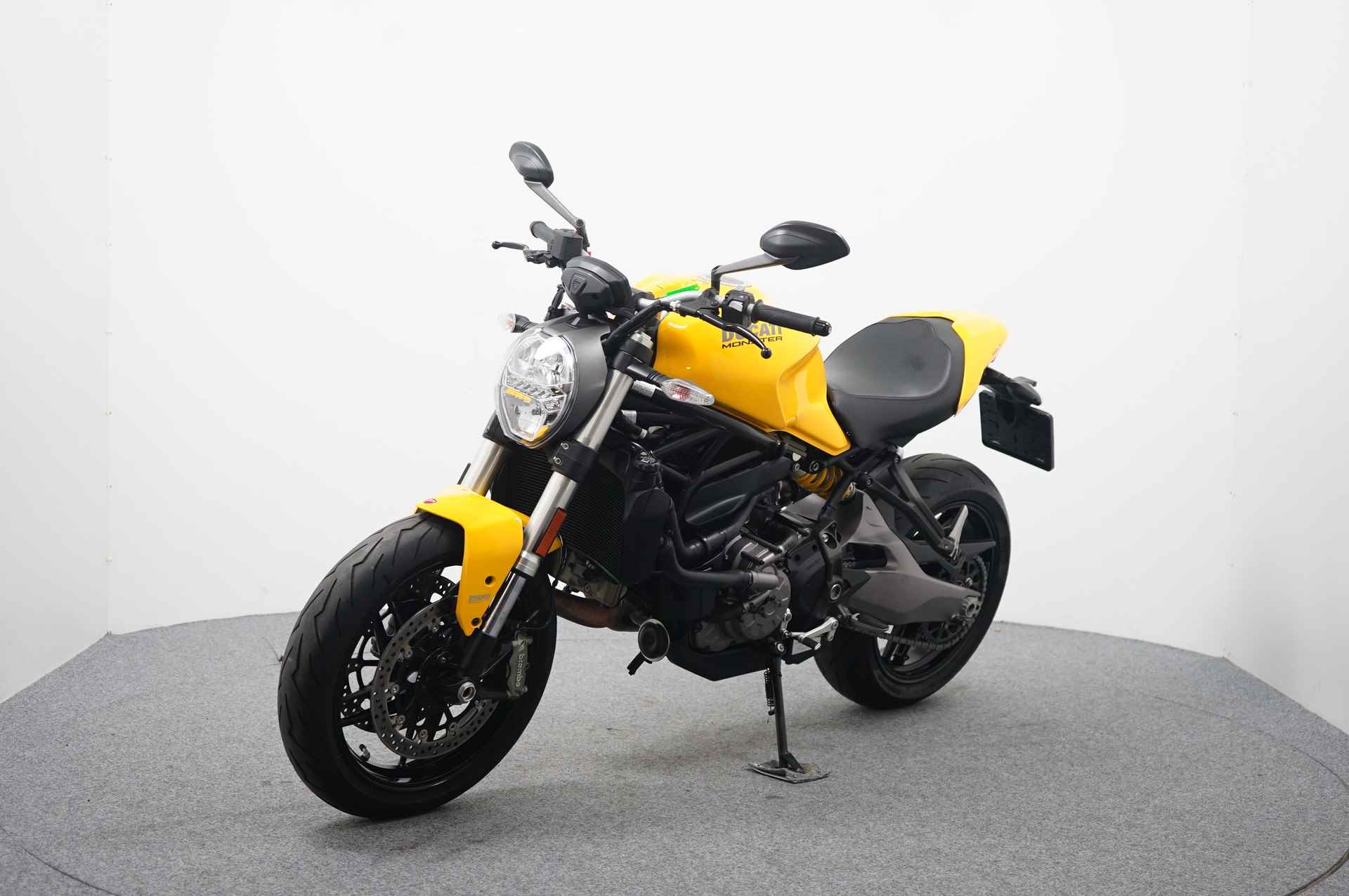 Ducati MONSTER 821 - 4/15