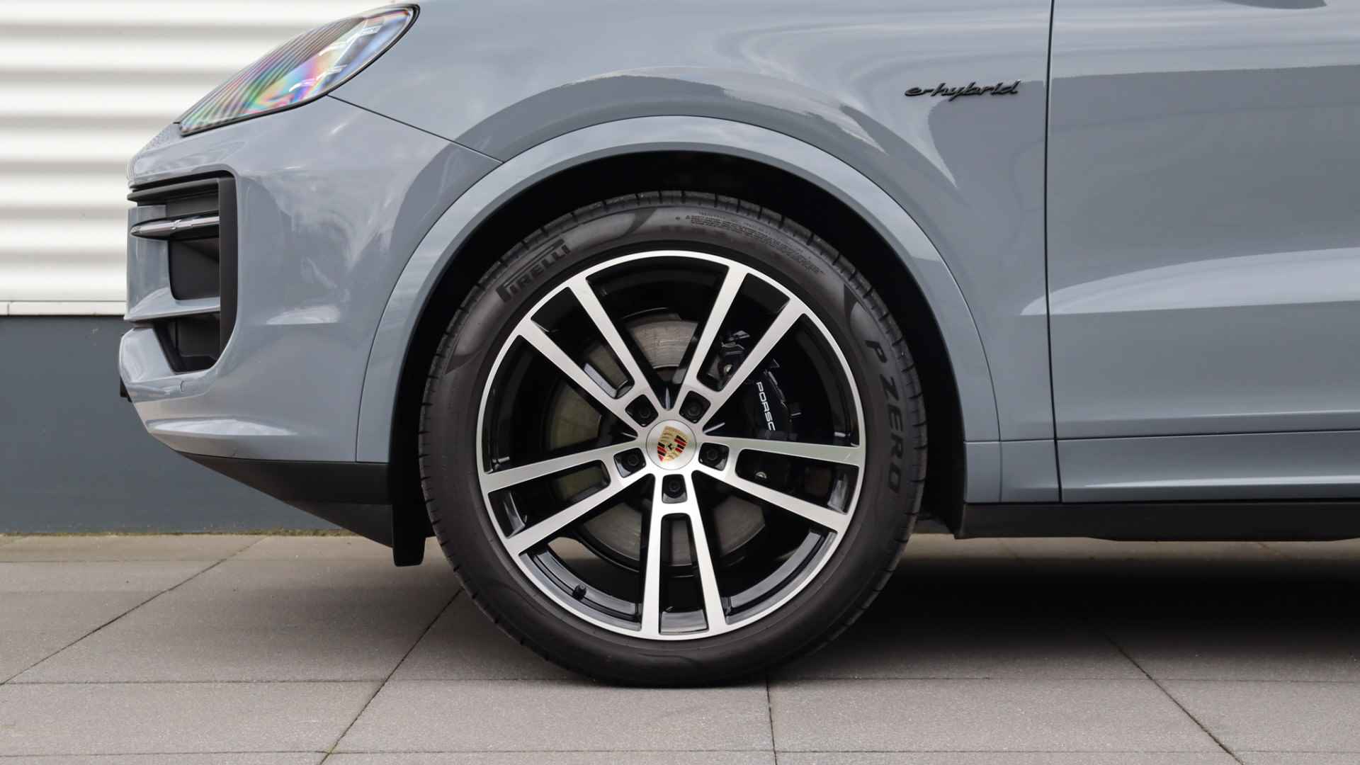 Porsche Cayenne 3.0 E-Hybrid Facelift | Panoramadak | Head-up | BOSE Sound | Trekhaak | Matrix LED | Stuurwielverwarming - 4/31
