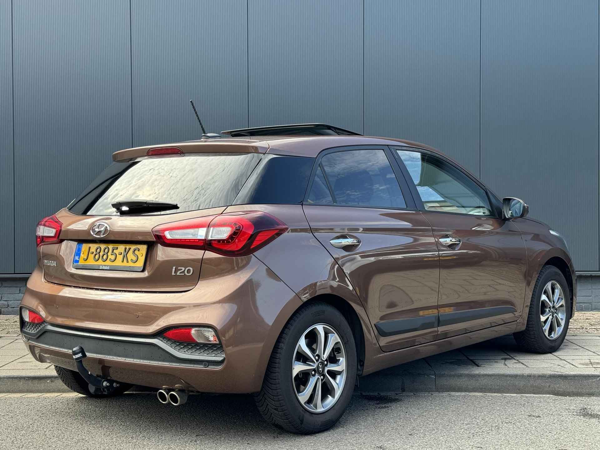 Hyundai i20 1.0 T-GDI Premium | Schuifdak | Trekhaak | Ingebouwde navigatie | Keyless entry | - 9/37