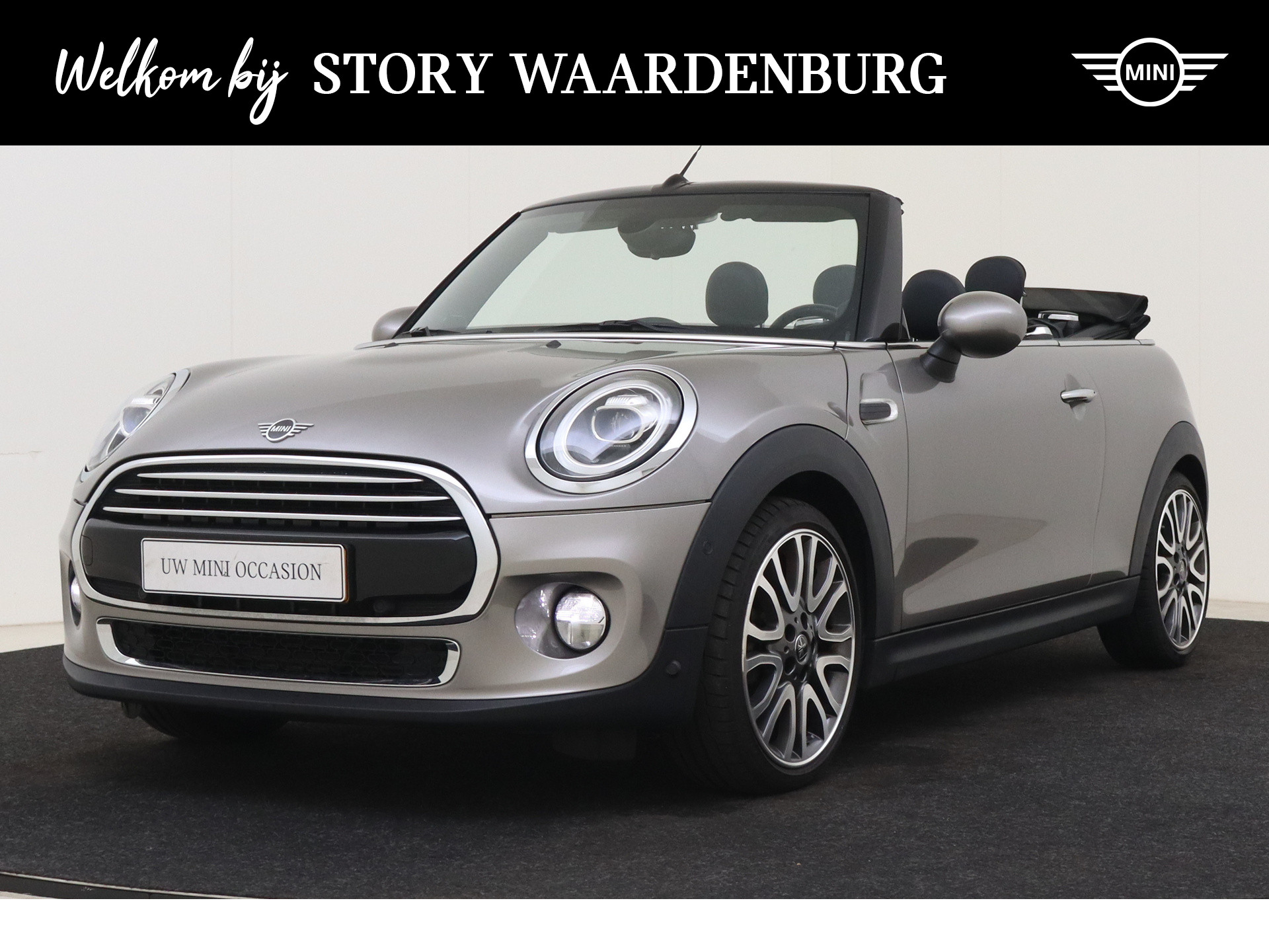 MINI Cabrio Cooper Chili / Comfortstoelen / Stoelverwarming / LED / Comfort Access / Achteruitrijcamera / Harman Kardon / Park Assistant / Cruise Control