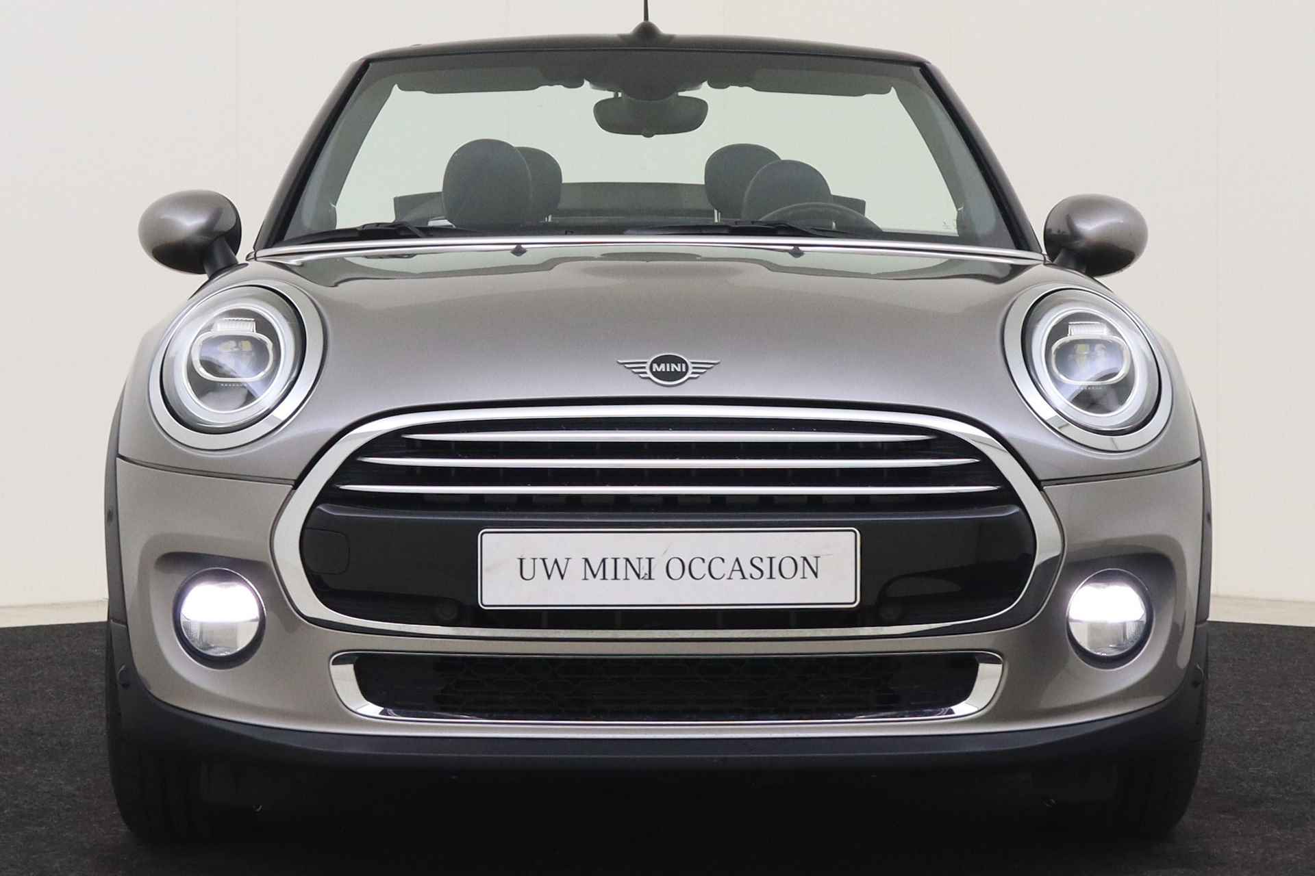 MINI Cabrio Cooper Chili / Comfortstoelen / Stoelverwarming / LED / Comfort Access / Achteruitrijcamera / Harman Kardon / Park Assistant / Cruise Control - 5/46