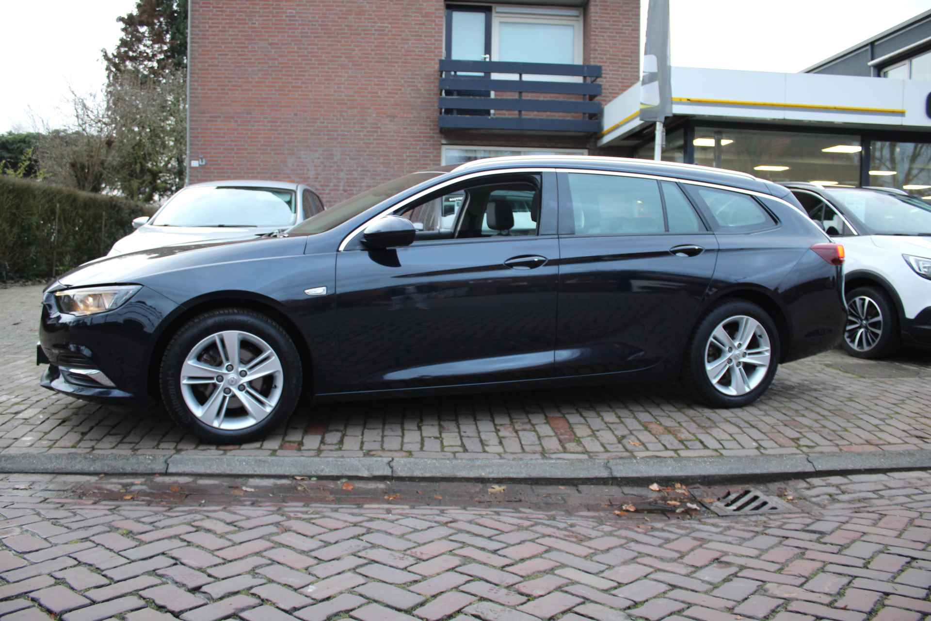 Opel Insignia Sports Tourer 1.5 Turbo 165PK Business Executive +17"/ Navi/ Clima/ Virtual/ Panorama/ Camera/ NL auto - 4/48