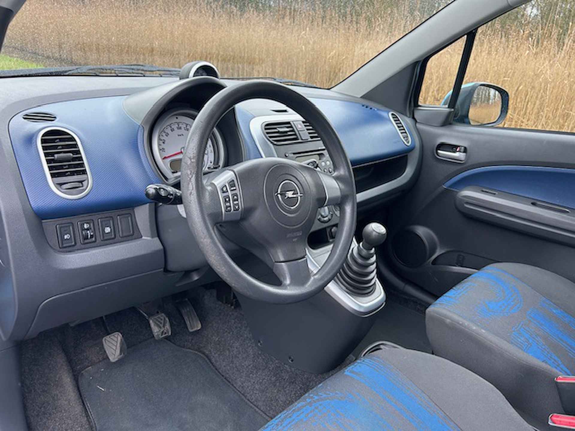 OPEL Agila 1.0 12V 68pk Berlin | Airco | Trekhaak | Toerenteller | All season banden | NAP | Rijklaar prijs! - 11/17